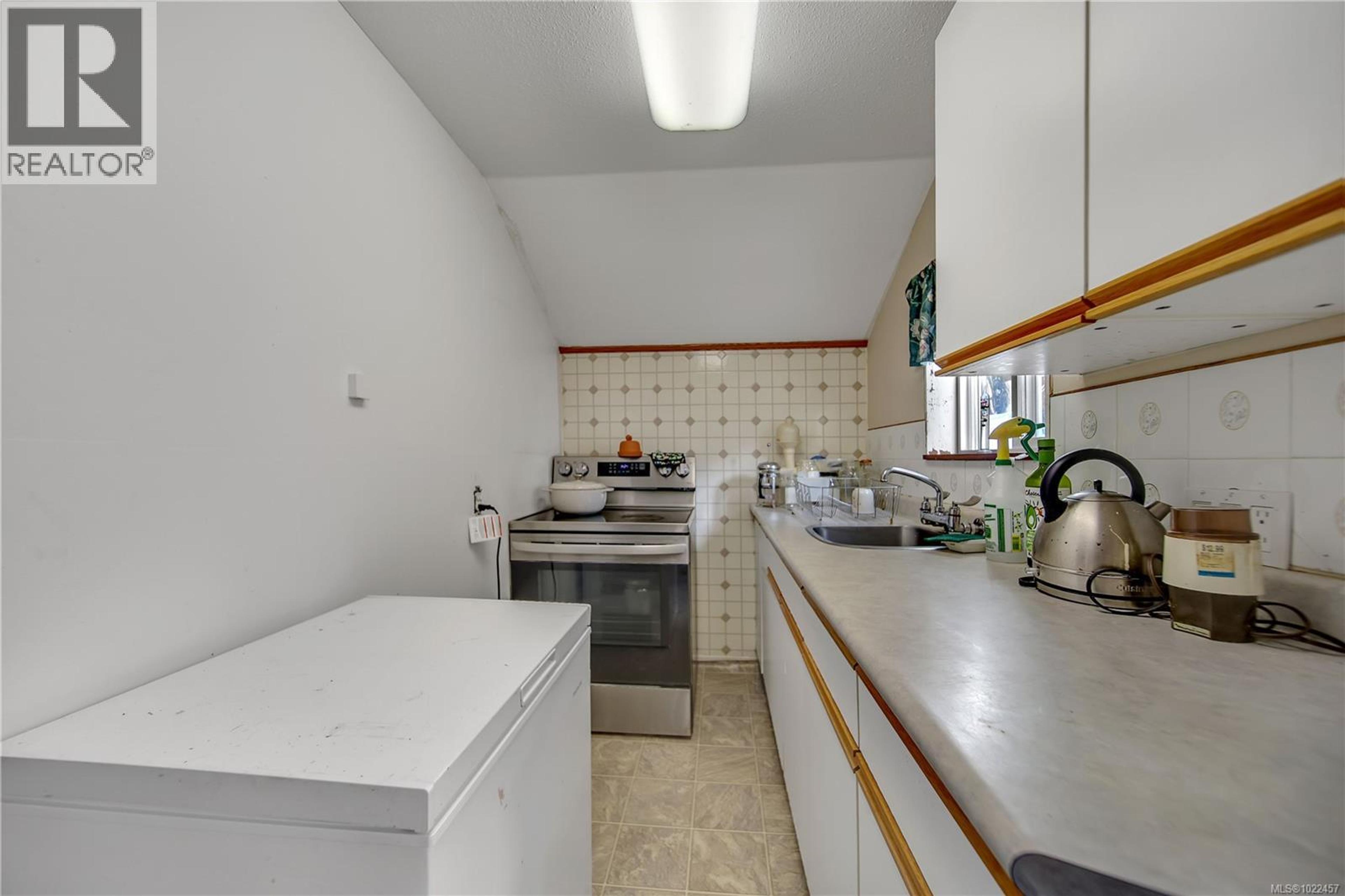 3638 6TH AVE - Image 7