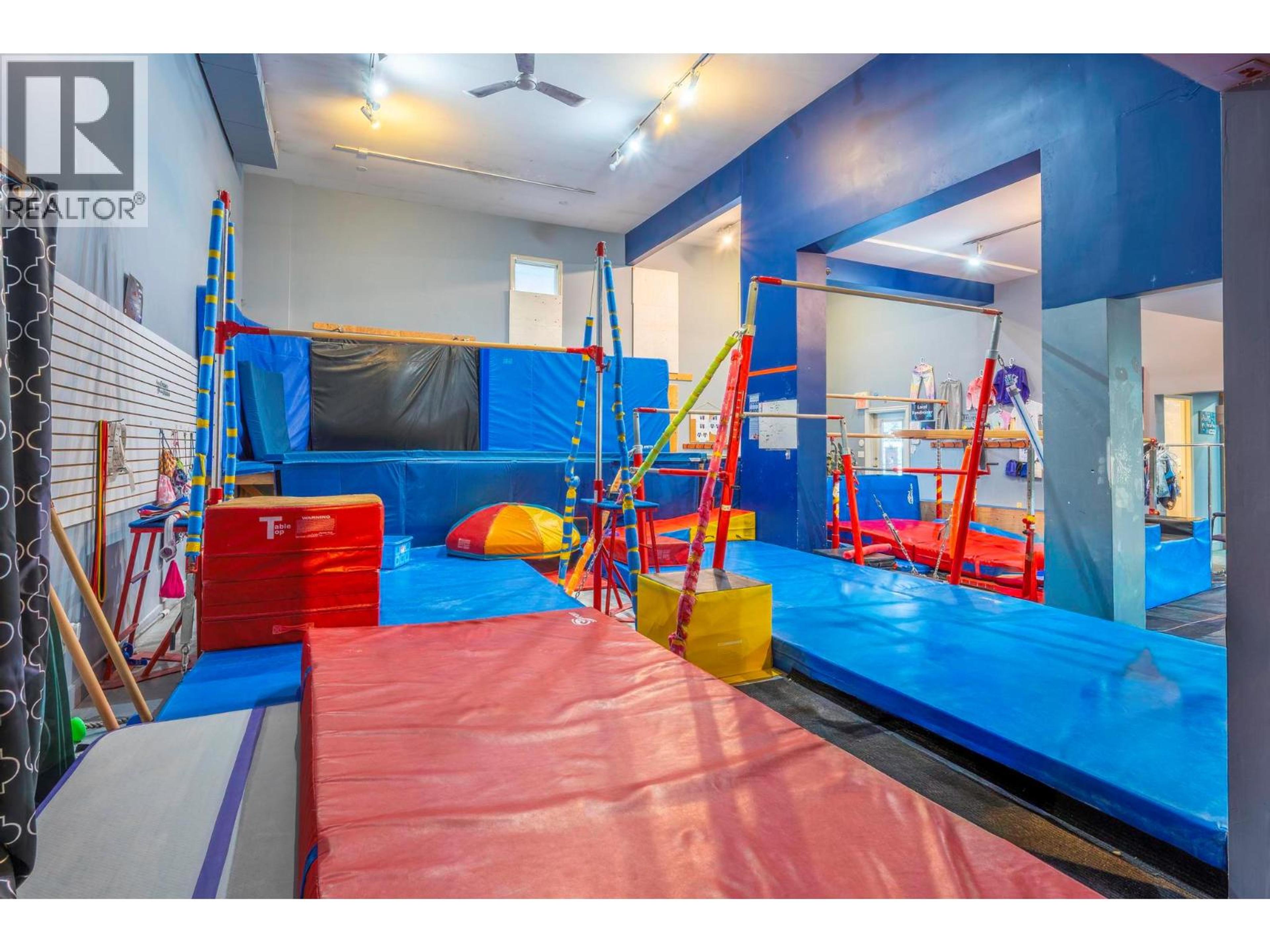 907 10TH STREET N - Image 6