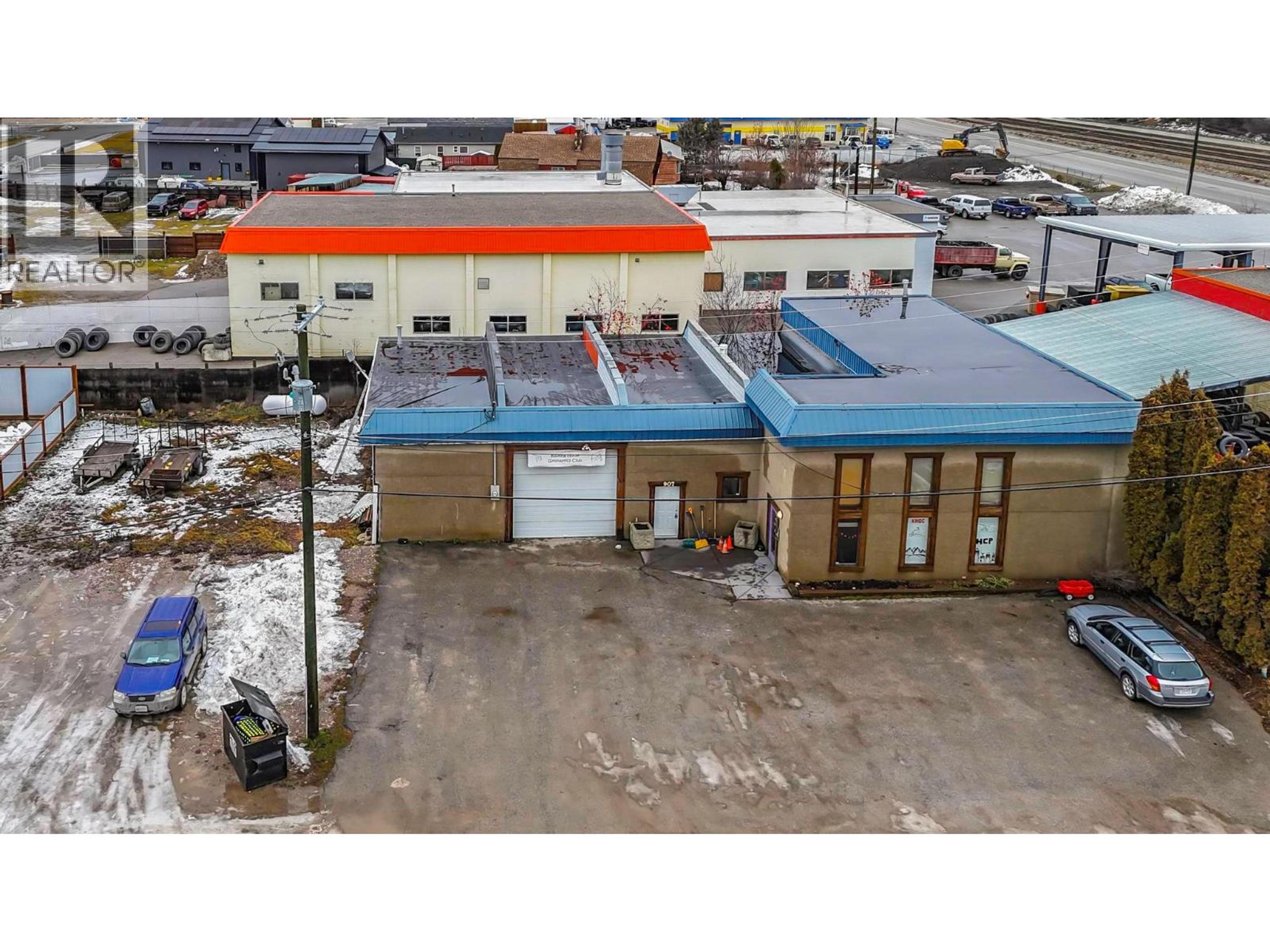 907 10TH STREET N - Image 8