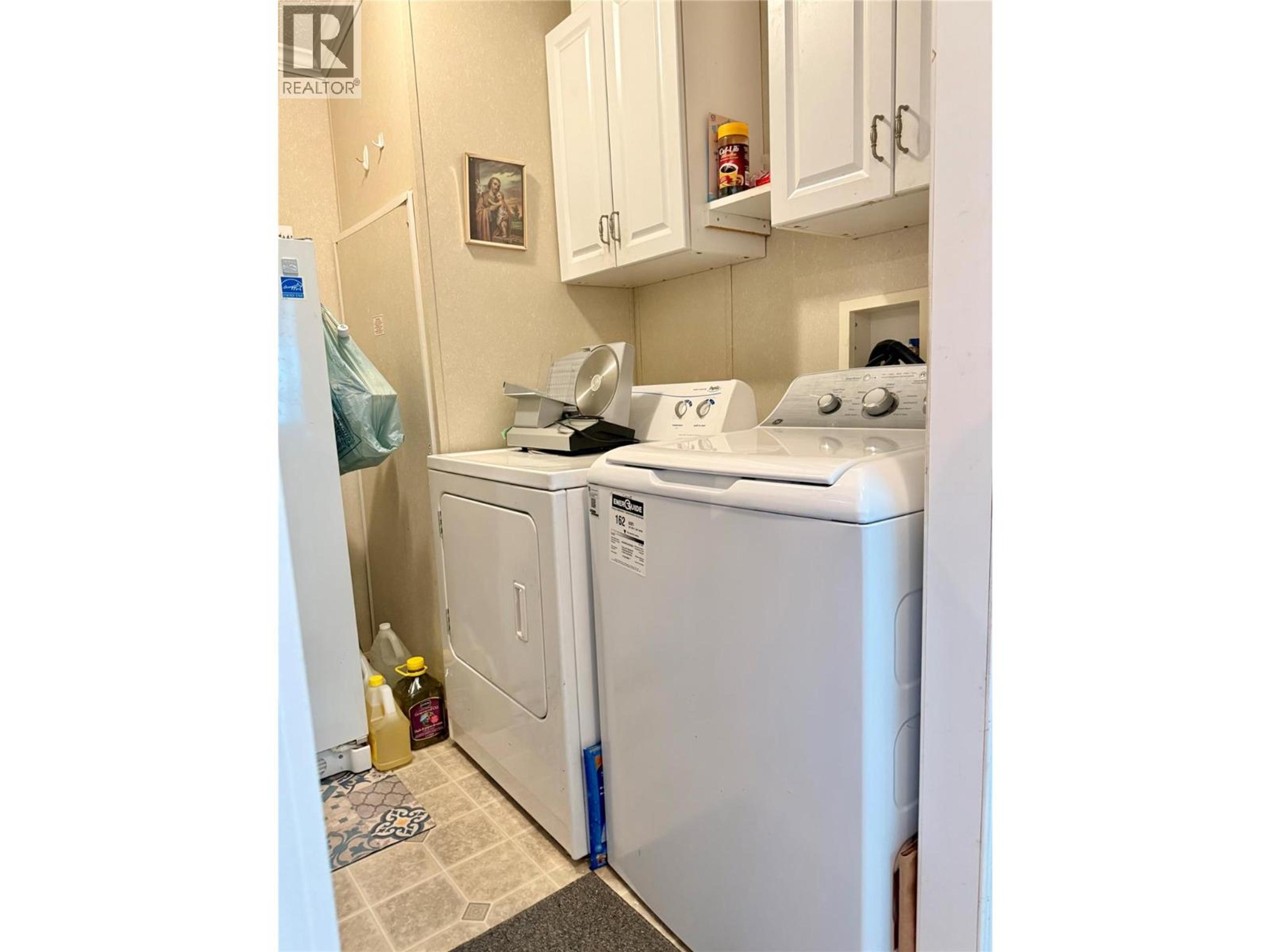 #8 7225 BOUNDARY DRIVE - 16