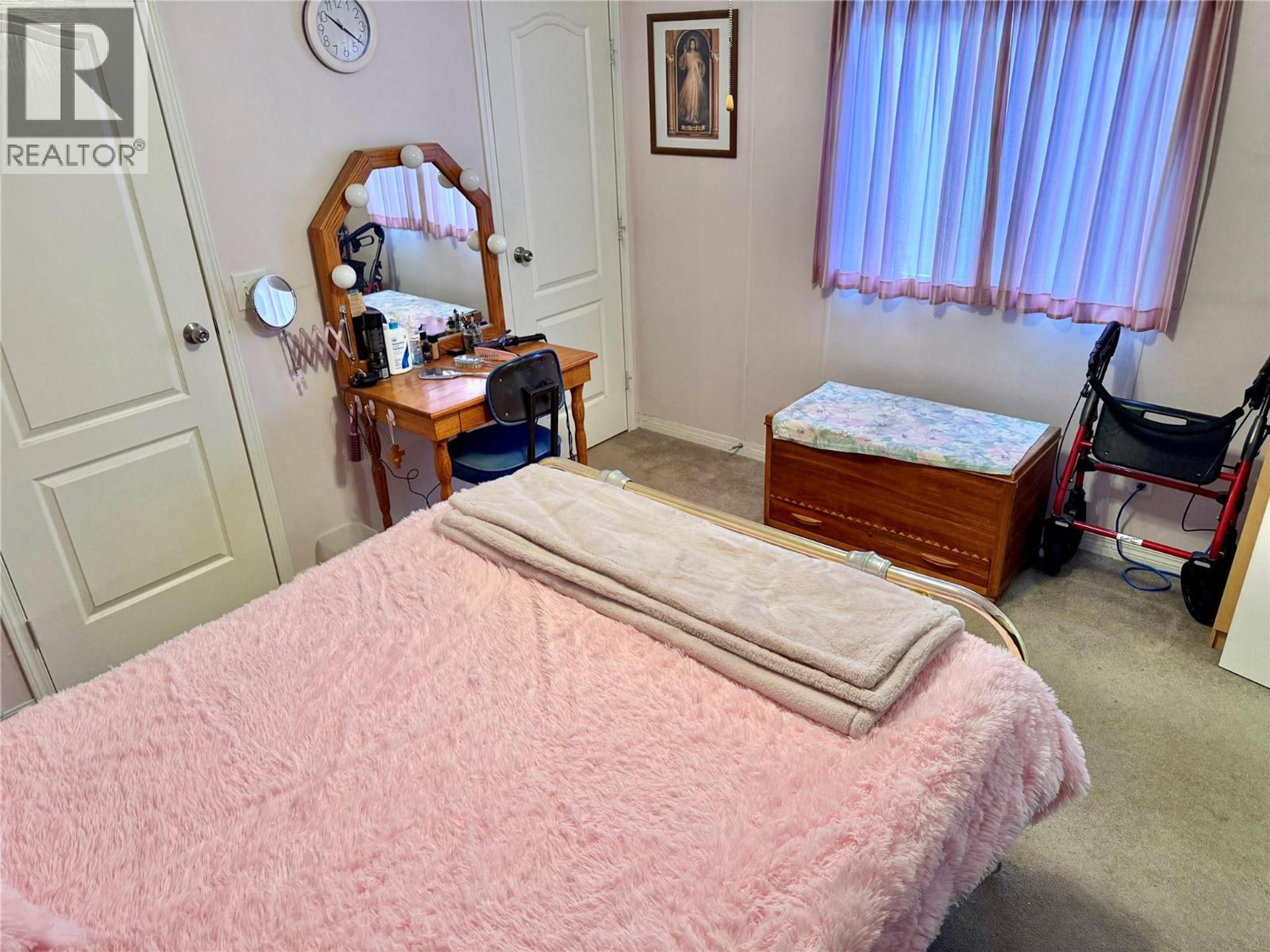 #8 7225 BOUNDARY DRIVE - 20