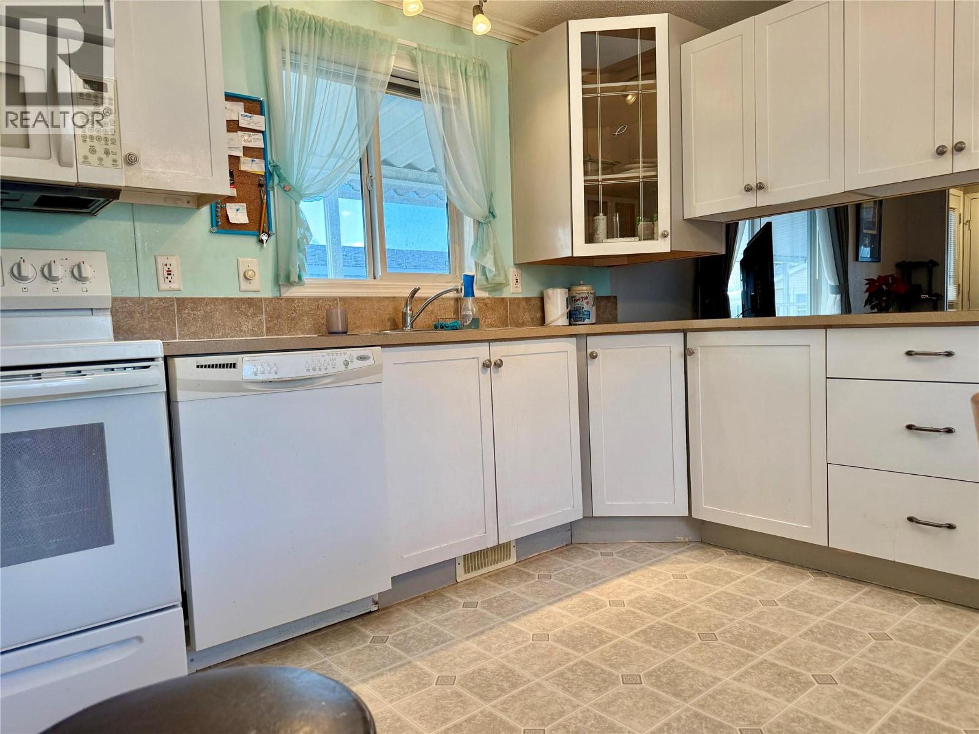 #8 7225 BOUNDARY DRIVE - 7