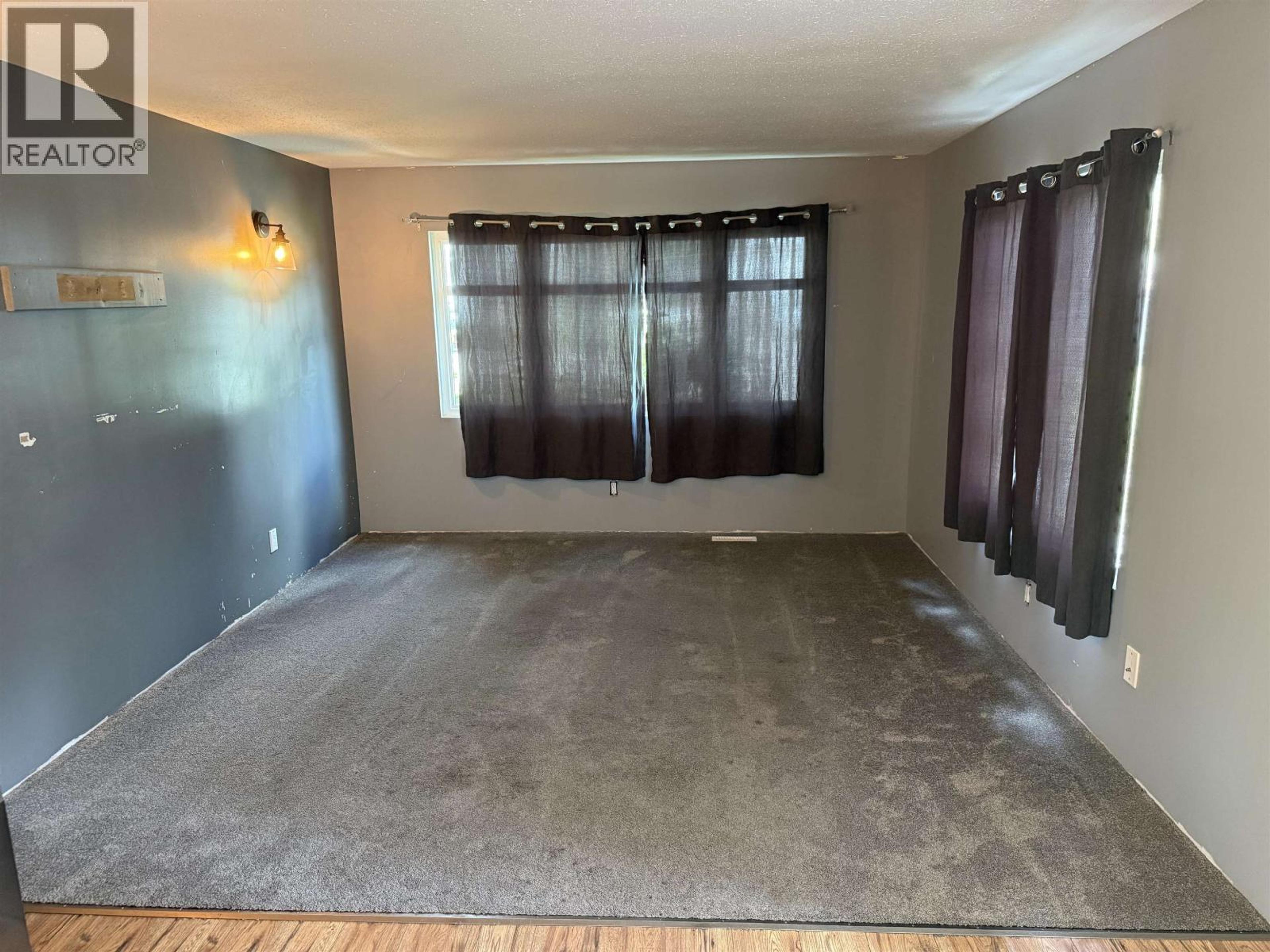 #103 6100 DAKELH TI - 12