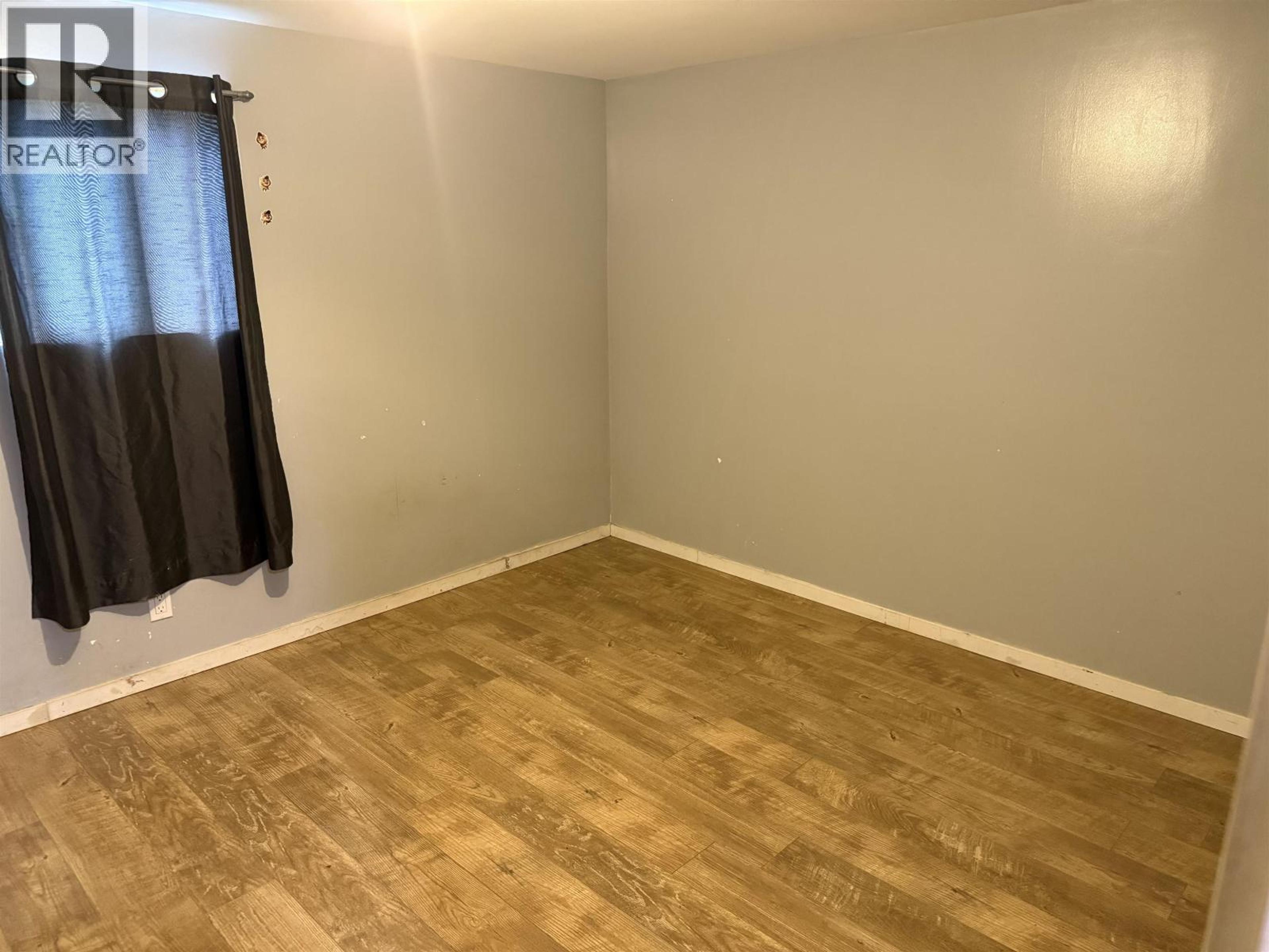 #103 6100 DAKELH TI - 26