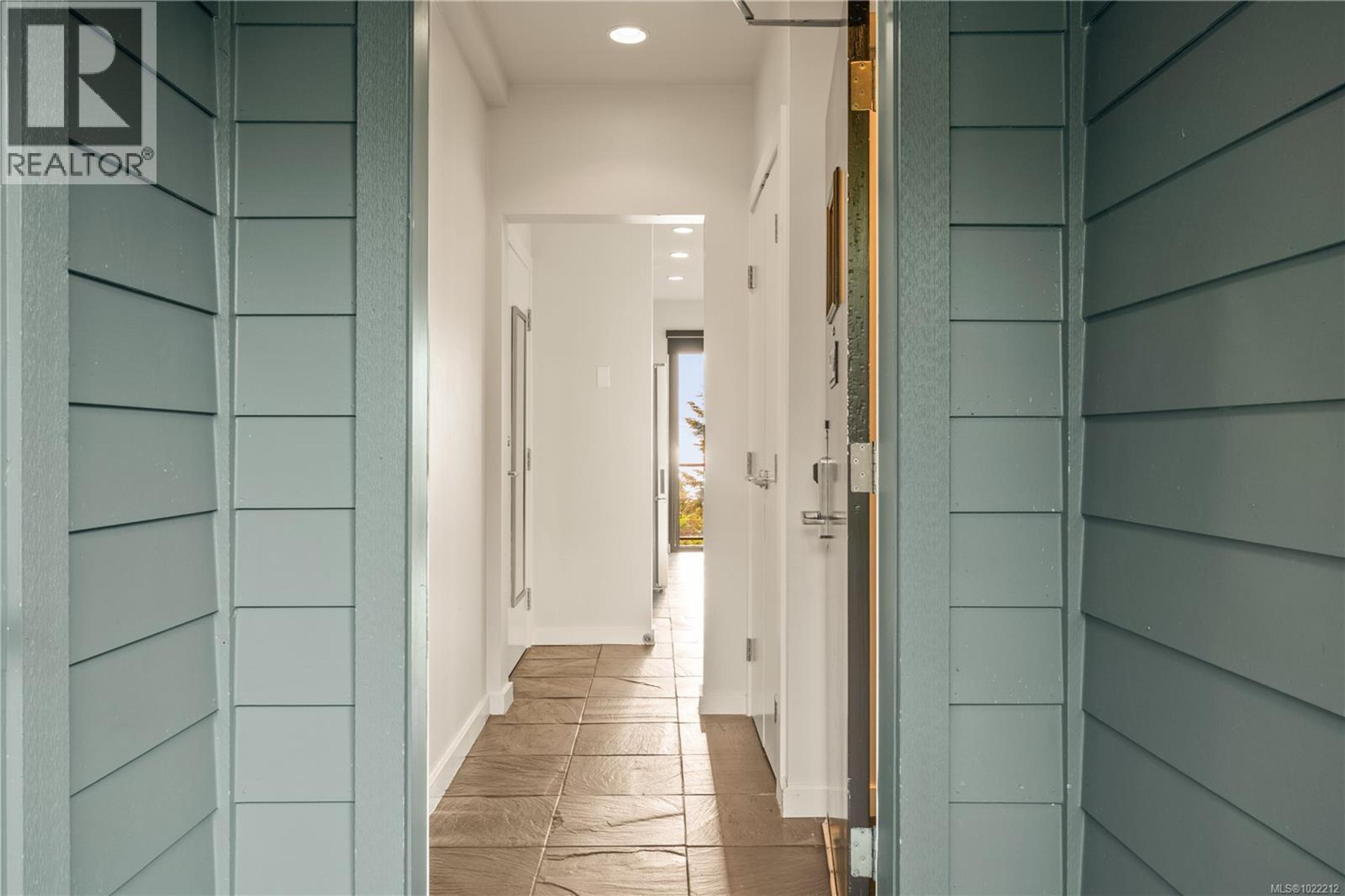 #1602 596 MARINE DR - 13