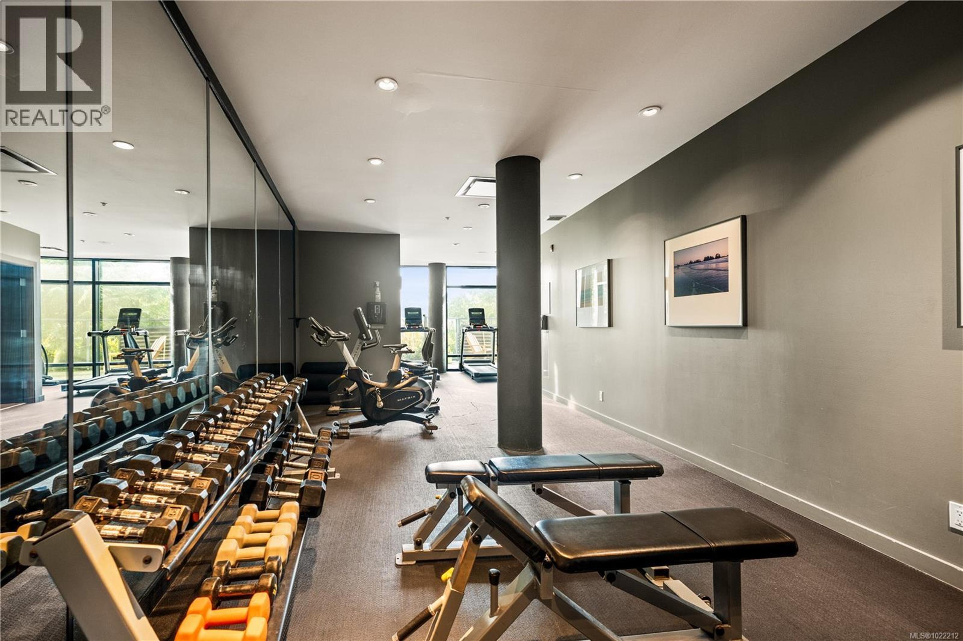 #1602 596 MARINE DR - 39