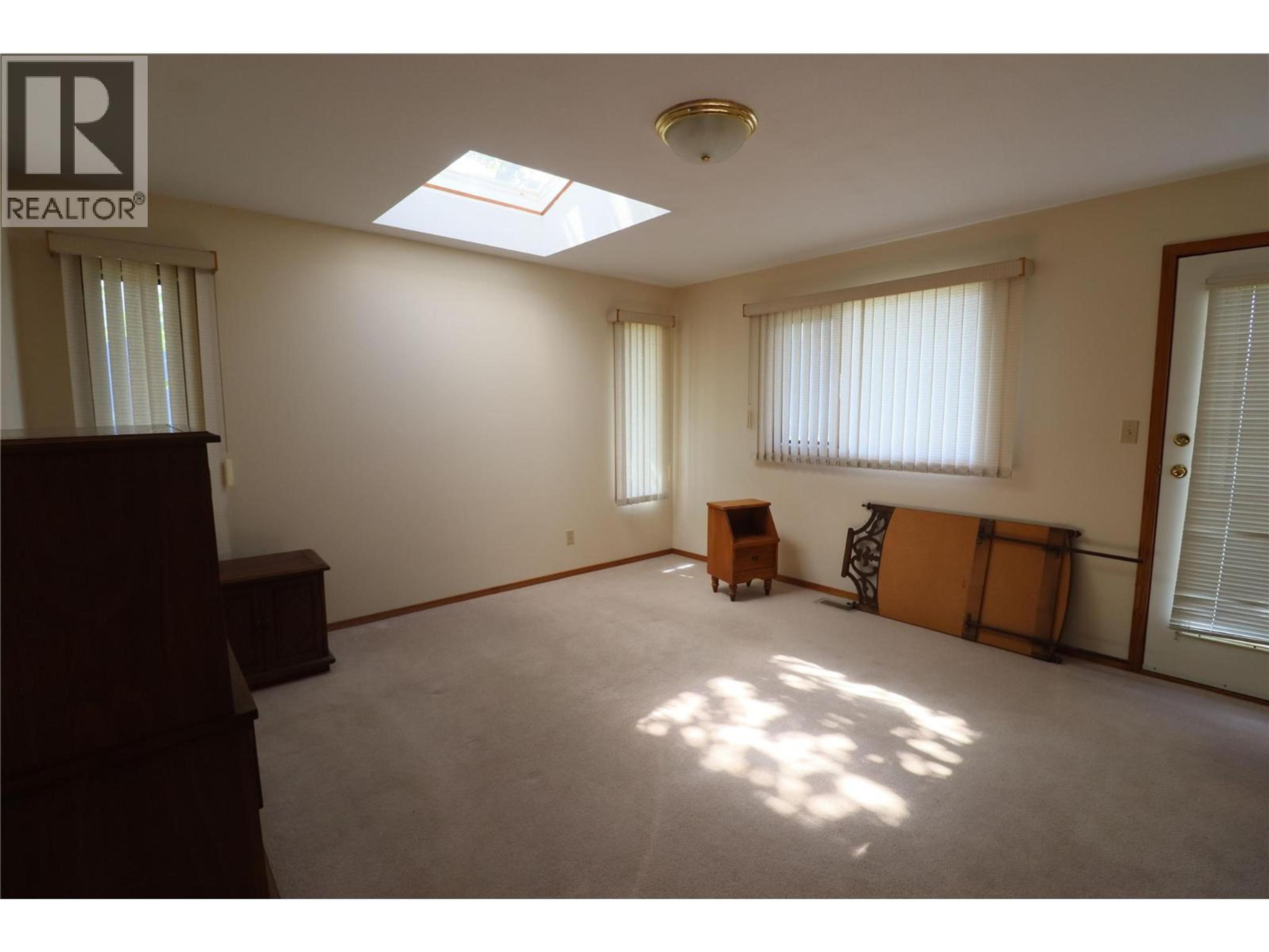 210 WINNIPEG AVENUE - 28