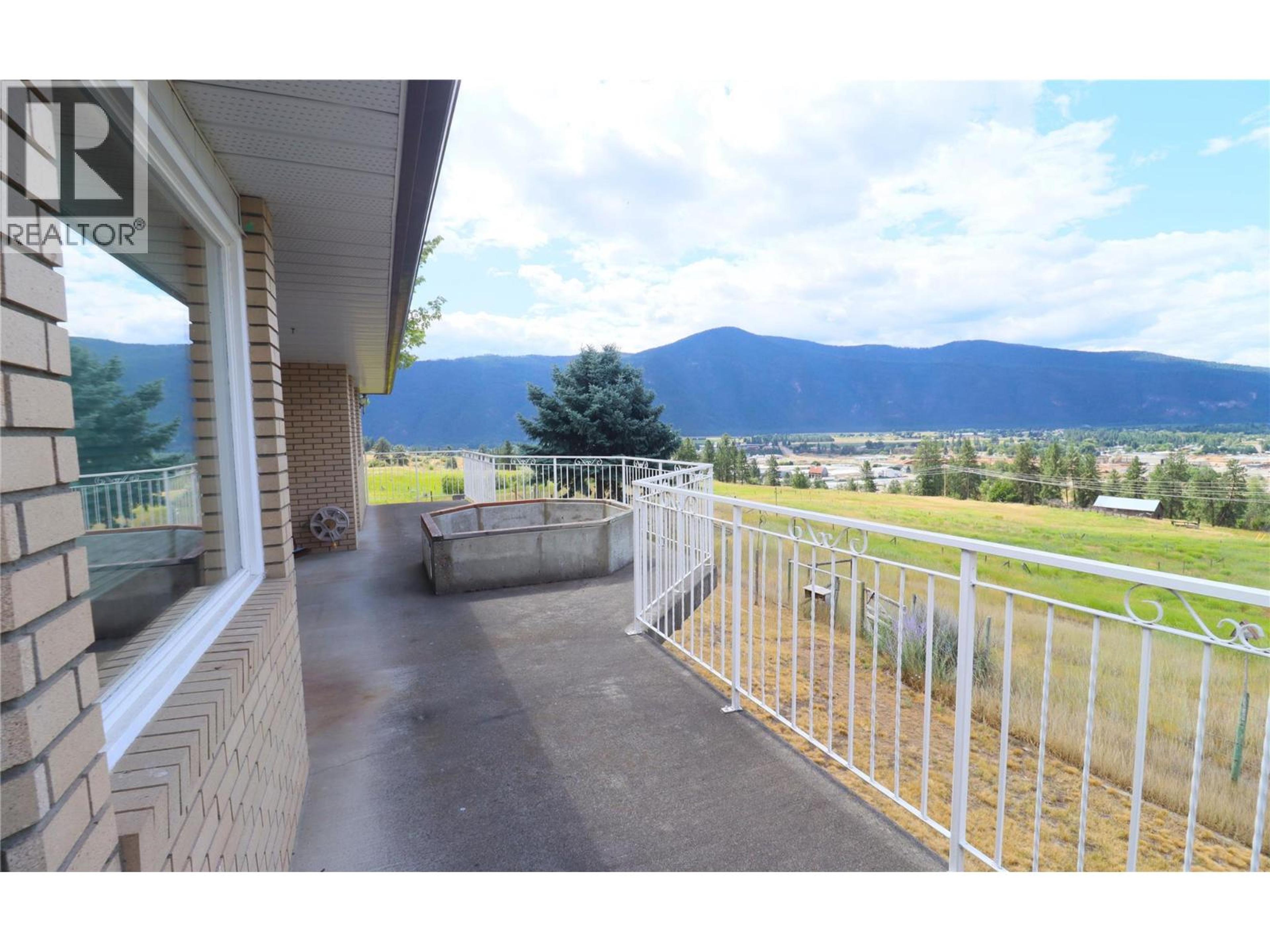 210 WINNIPEG AVENUE - 52