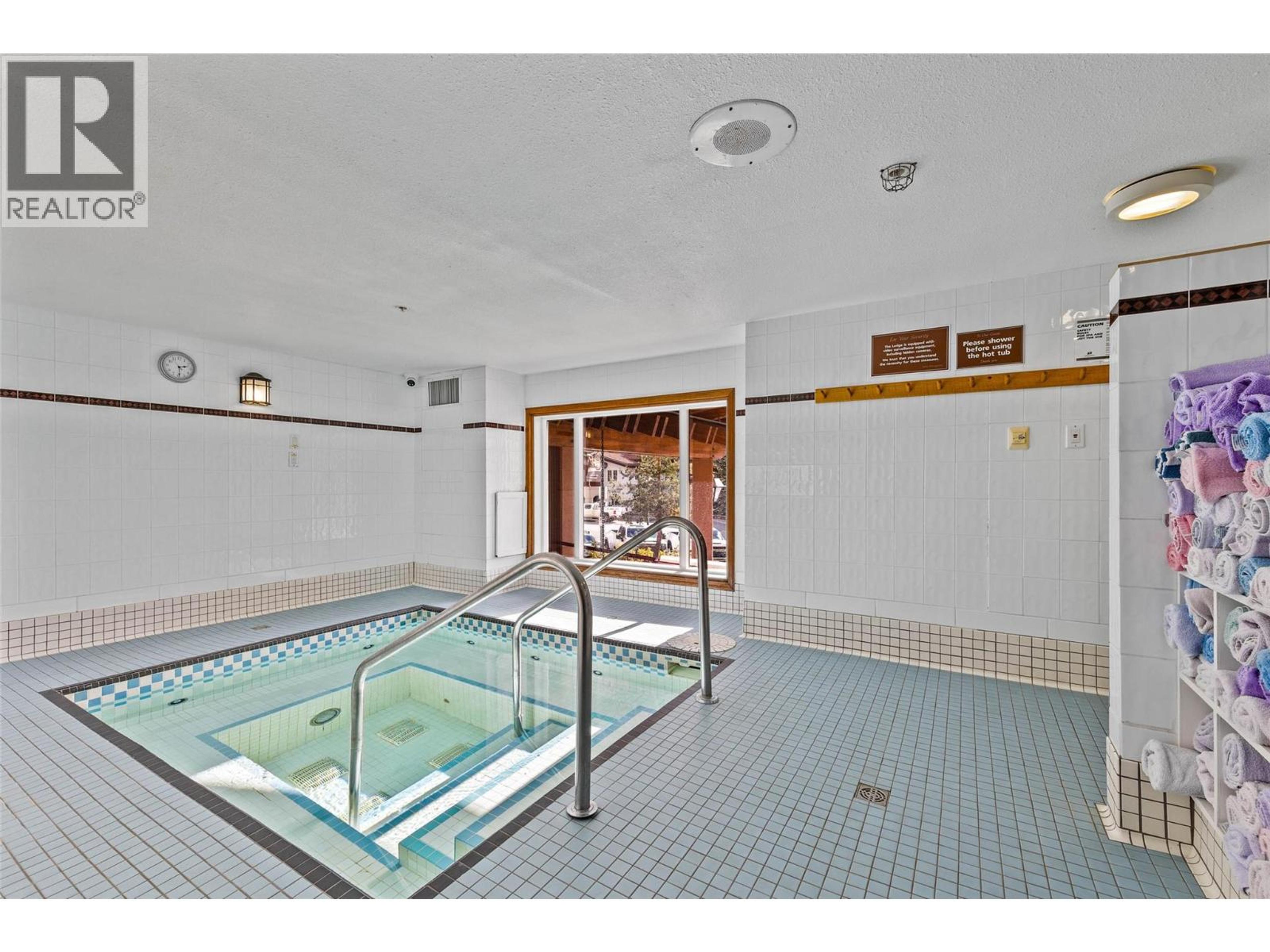 #433 3220 VILLAGE WAY - Image 18