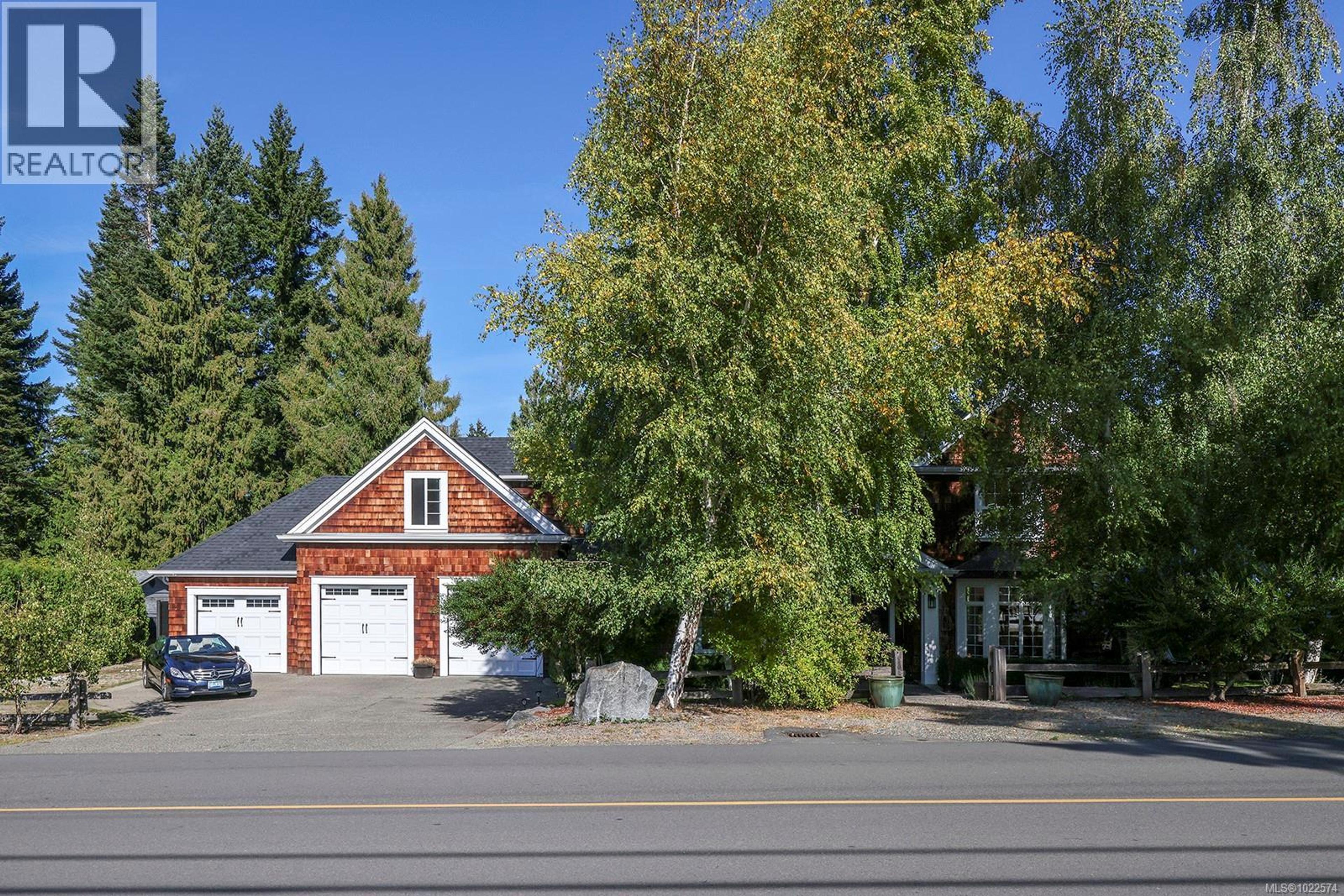 563 EAGLECREST DR - 12