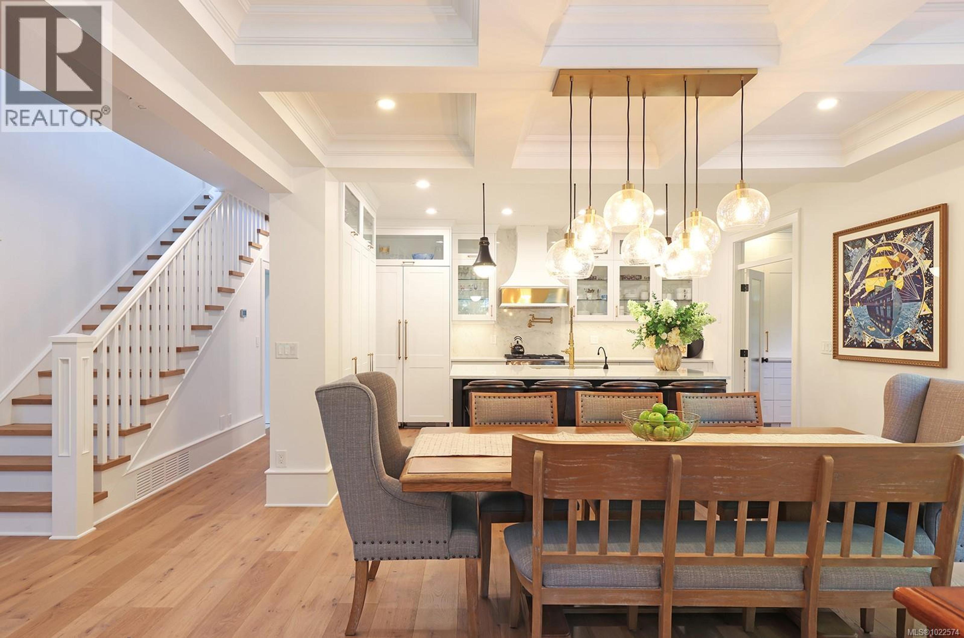 563 EAGLECREST DR - 21