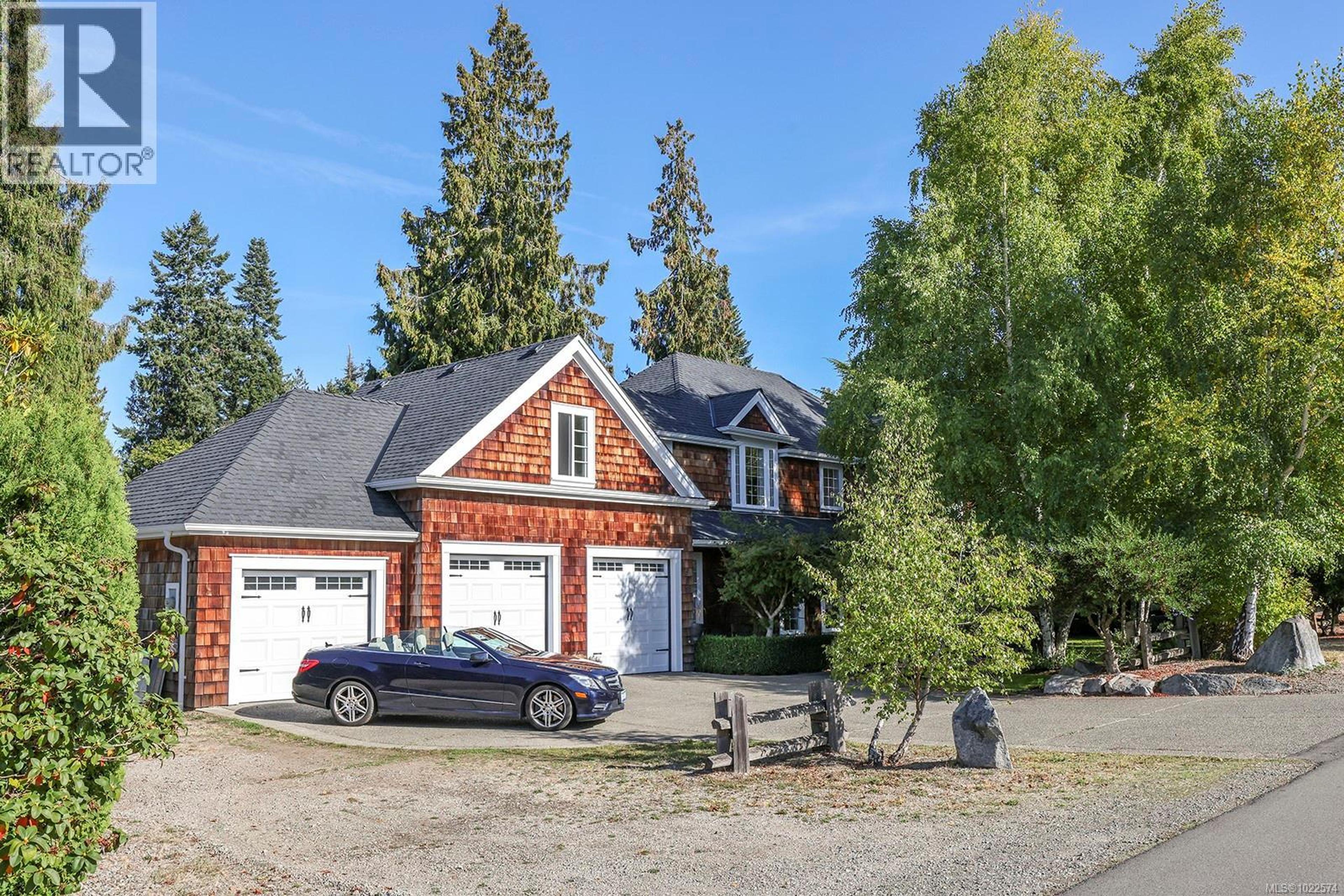 563 EAGLECREST DR - 53