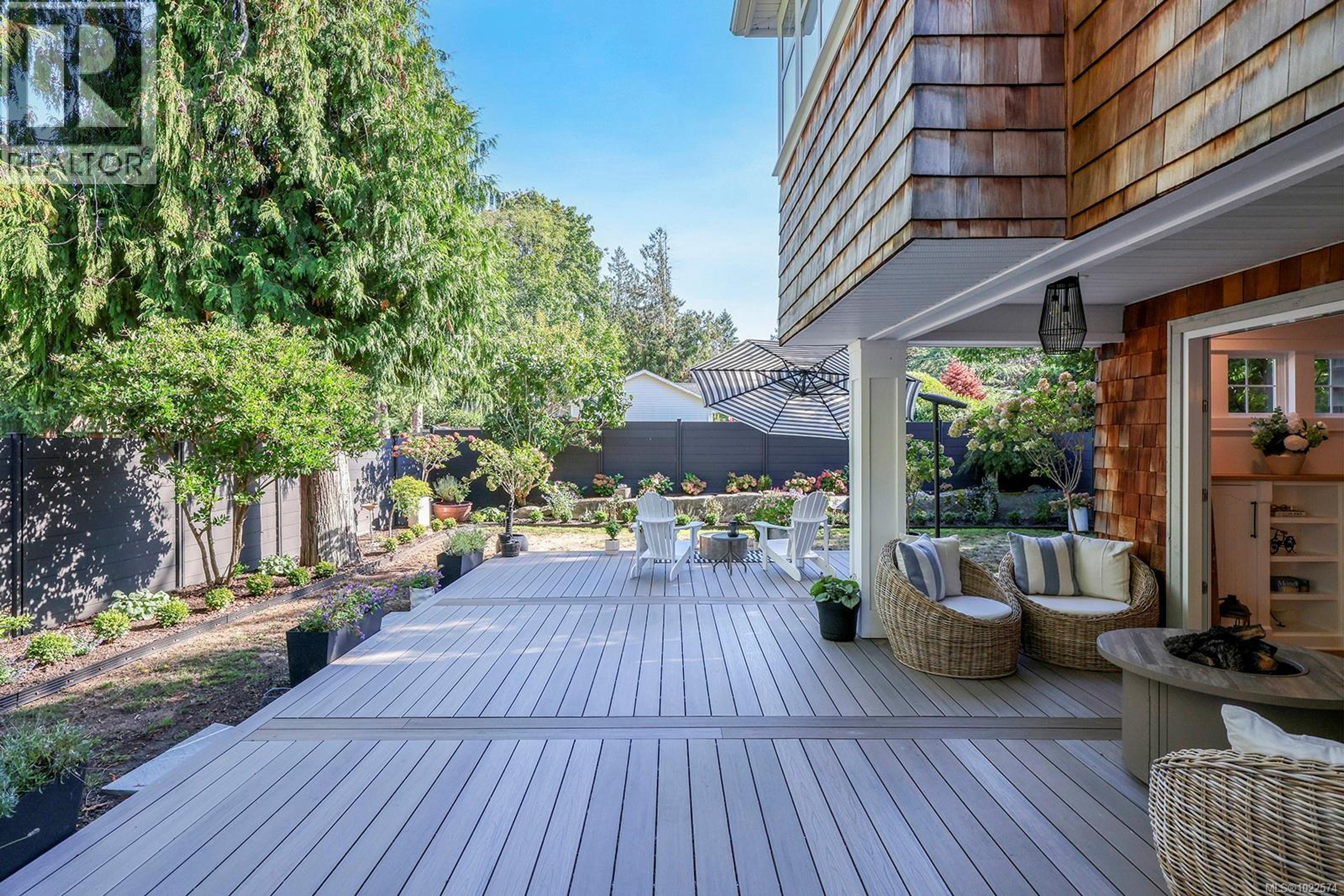 563 EAGLECREST DR - 9