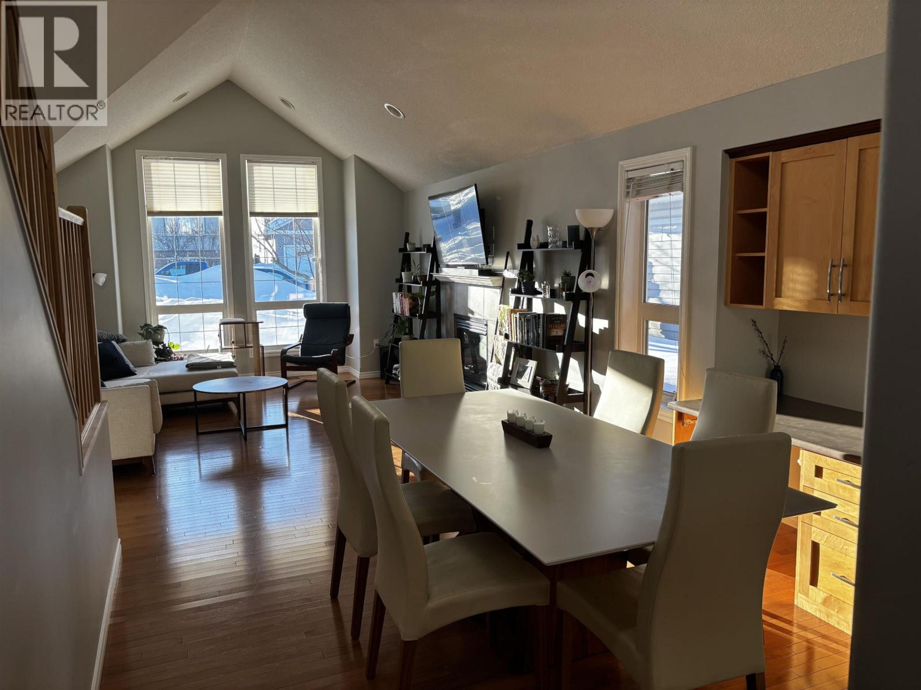 9104 118 AVENUE - 12