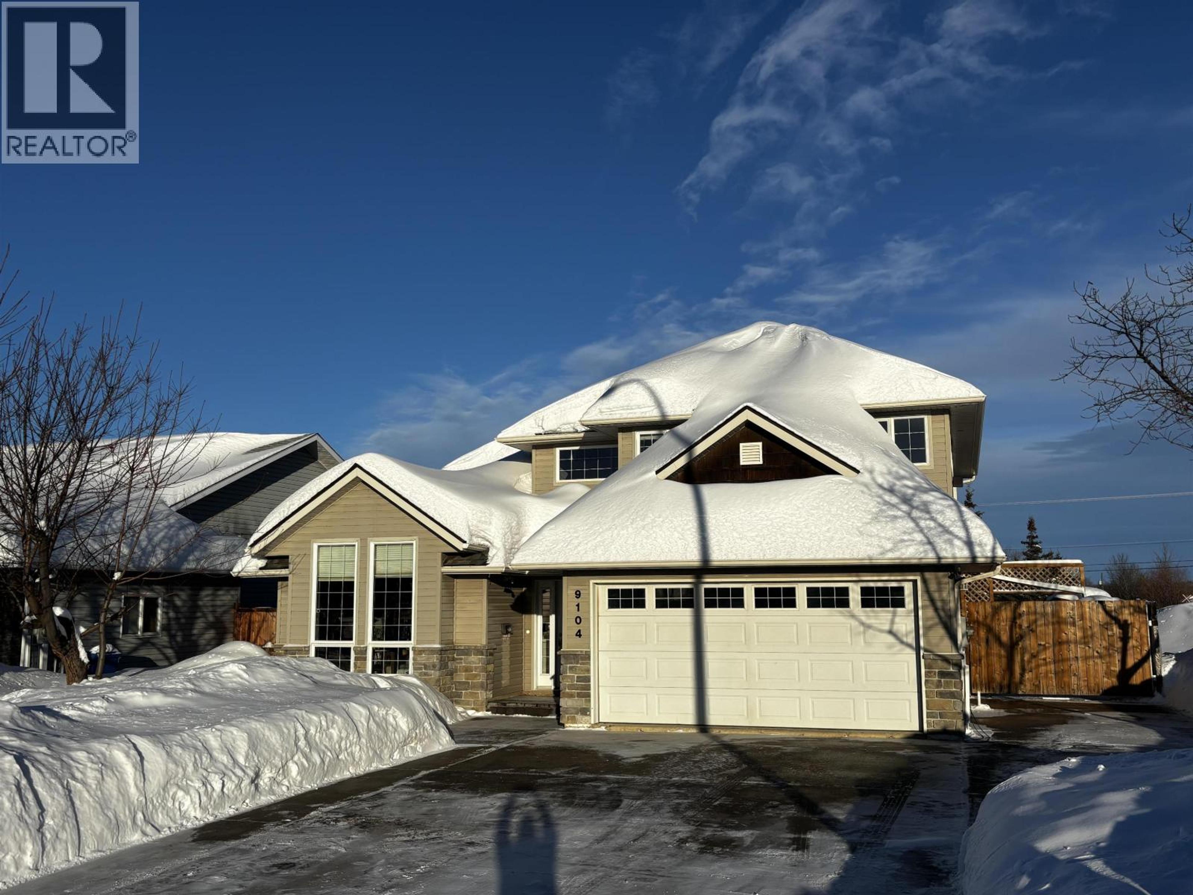 9104 118 AVENUE - Main Image