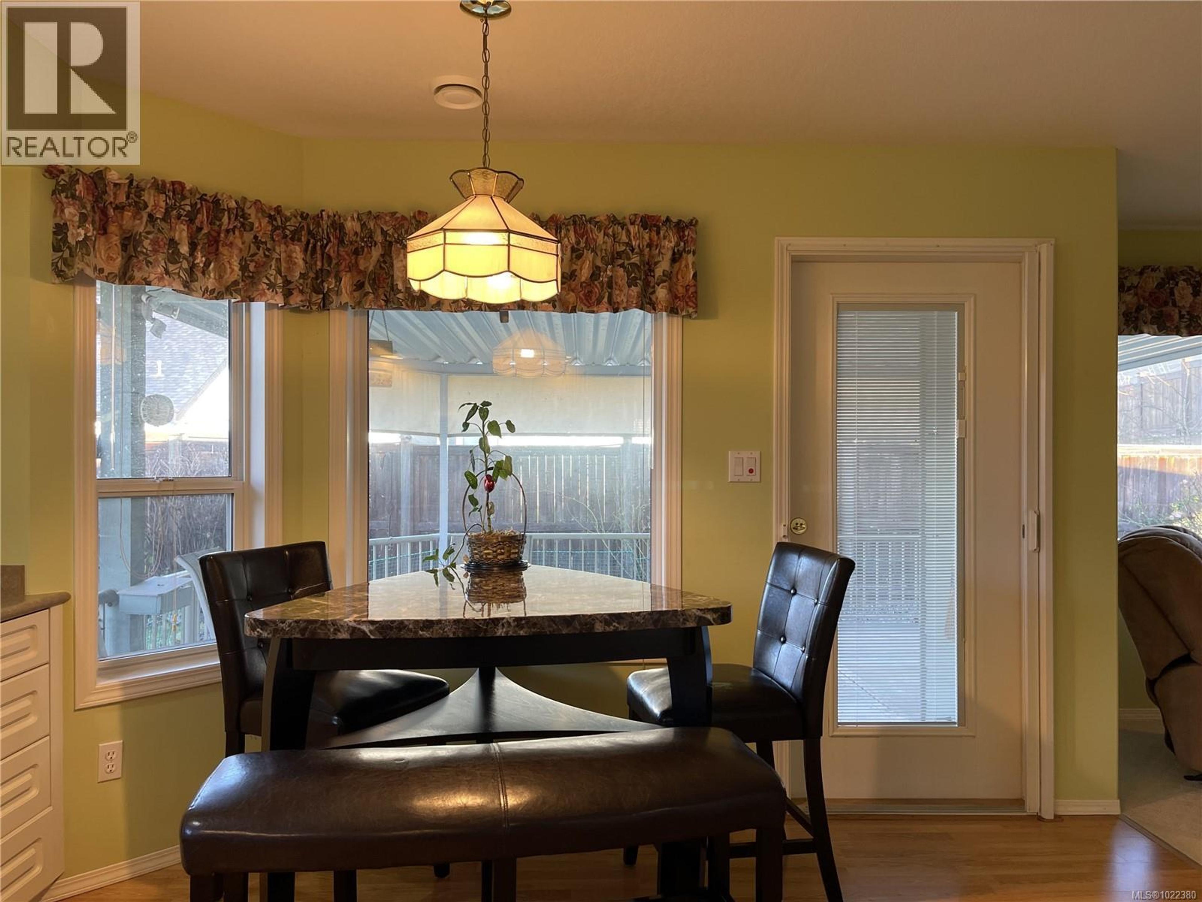 #15 3535 BURDE ST - 15