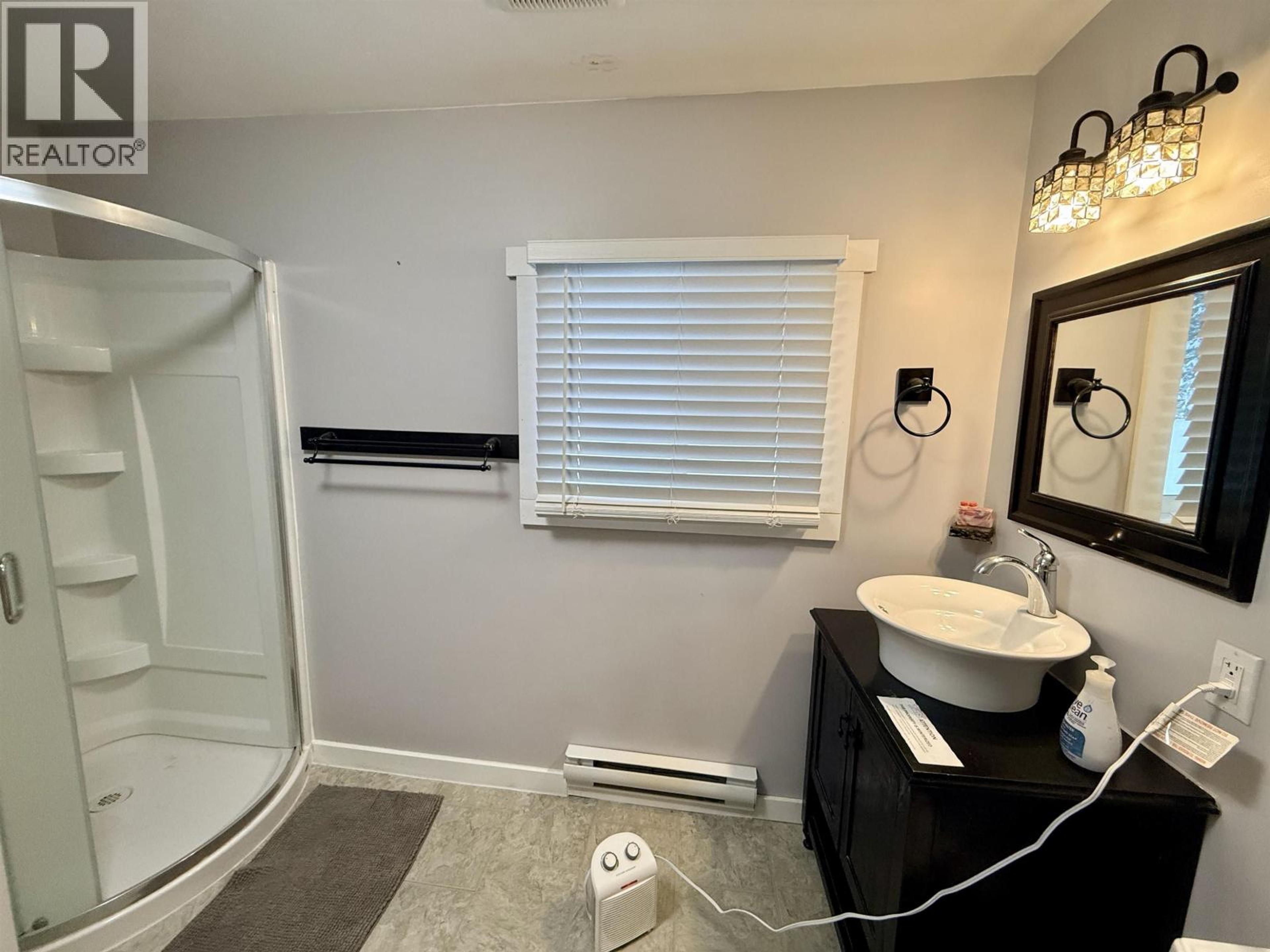 1661 FRASER FLATS ROAD - 18