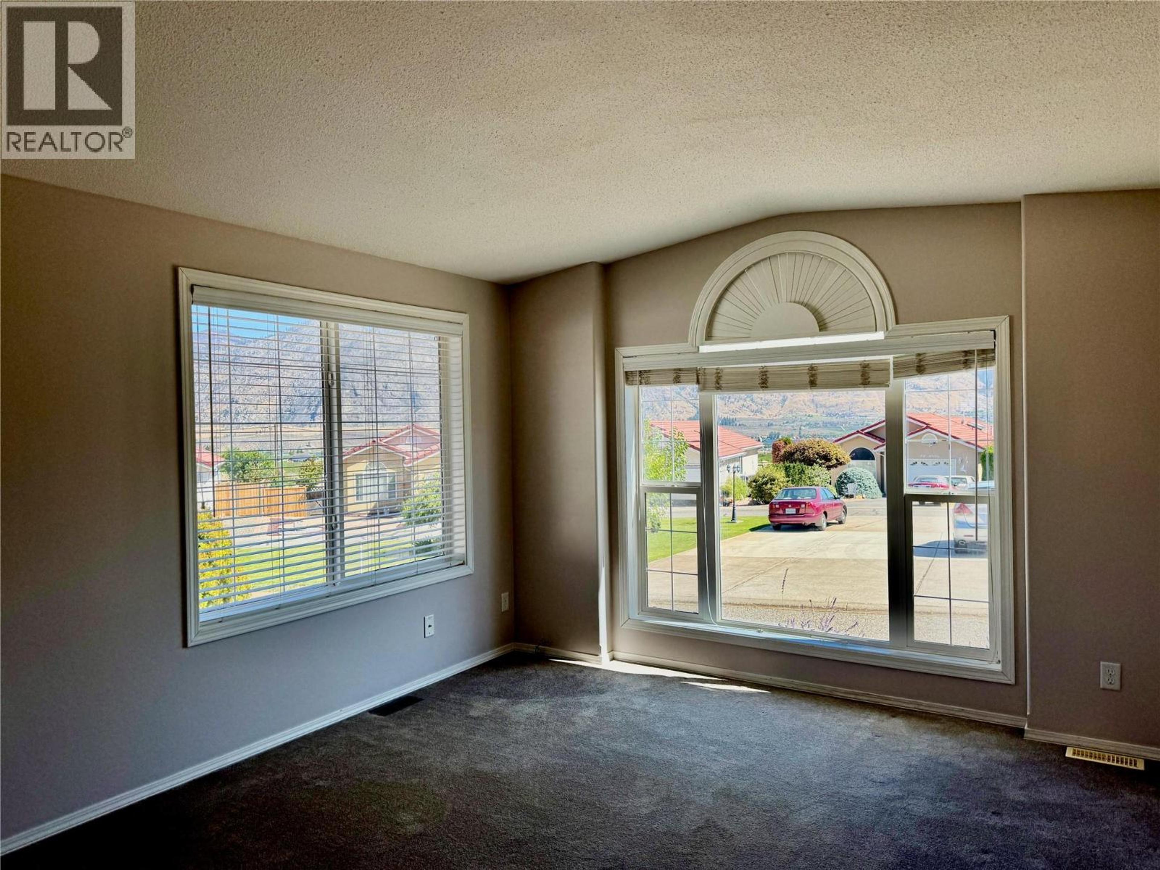 #31 9400 115TH STREET - Image 3