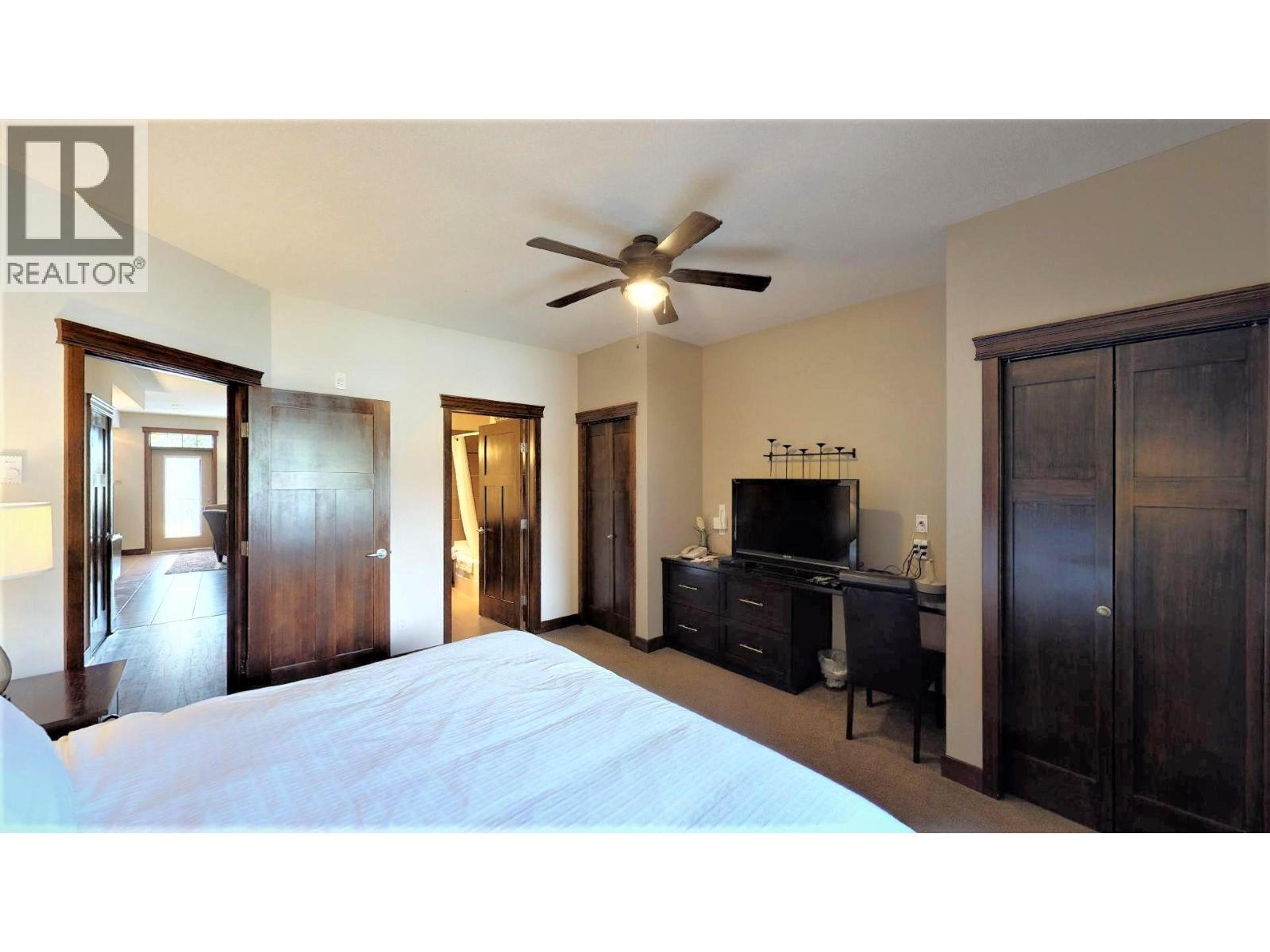 #725 I1 700 BIGHORN BOULEVARD - 26