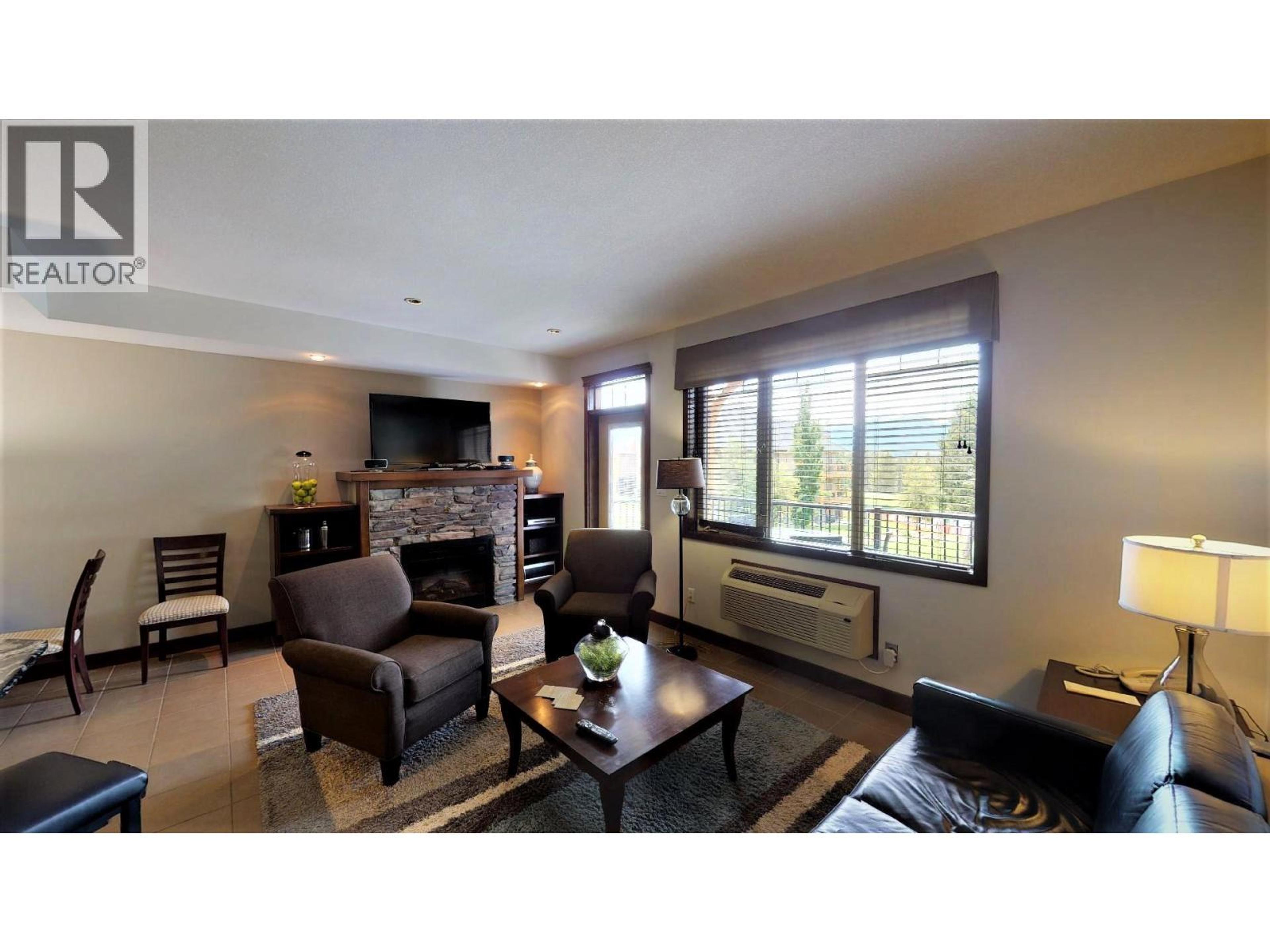 #725 I1 700 BIGHORN BOULEVARD - Image 2