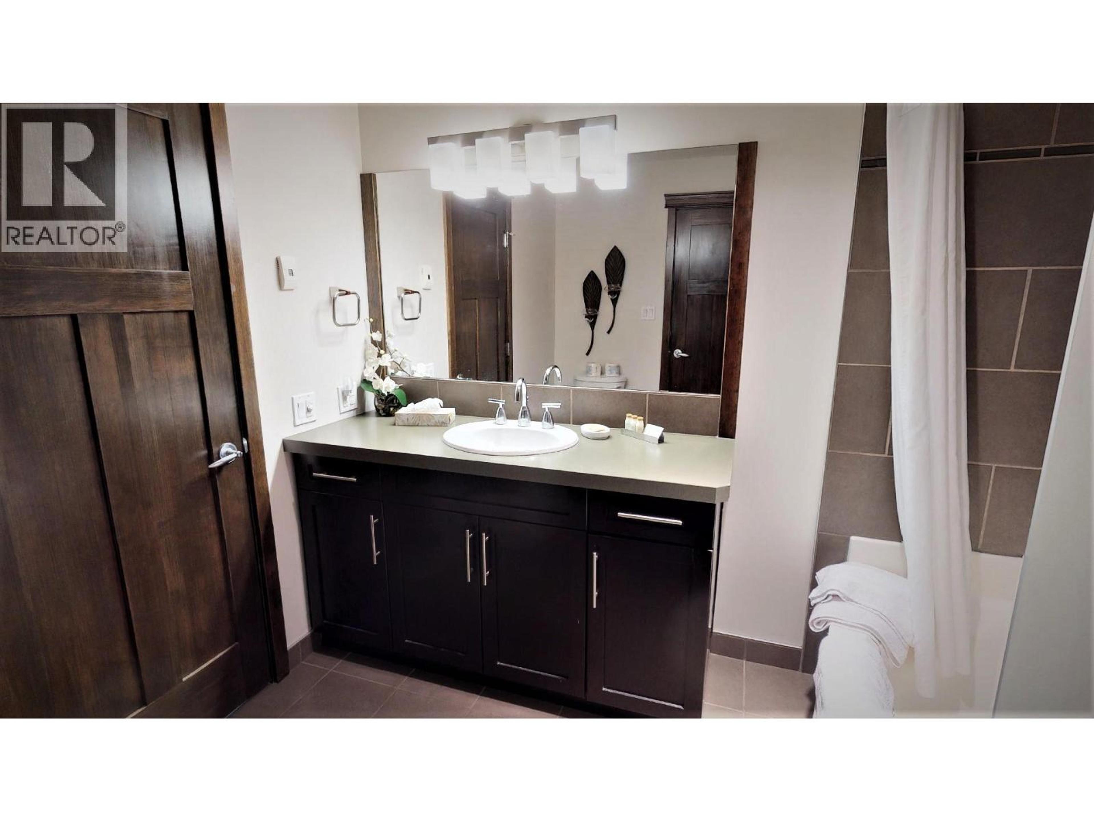 #725 I1 700 BIGHORN BOULEVARD - 28