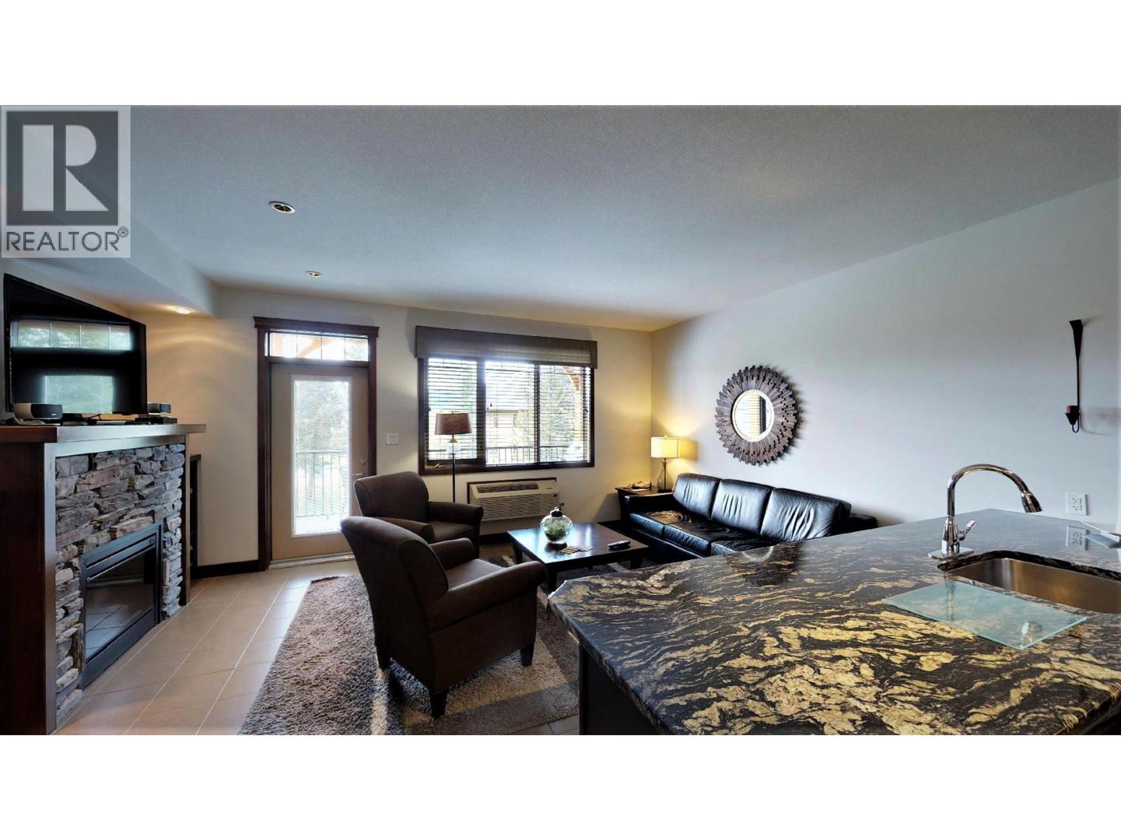 #725 I1 700 BIGHORN BOULEVARD - 19