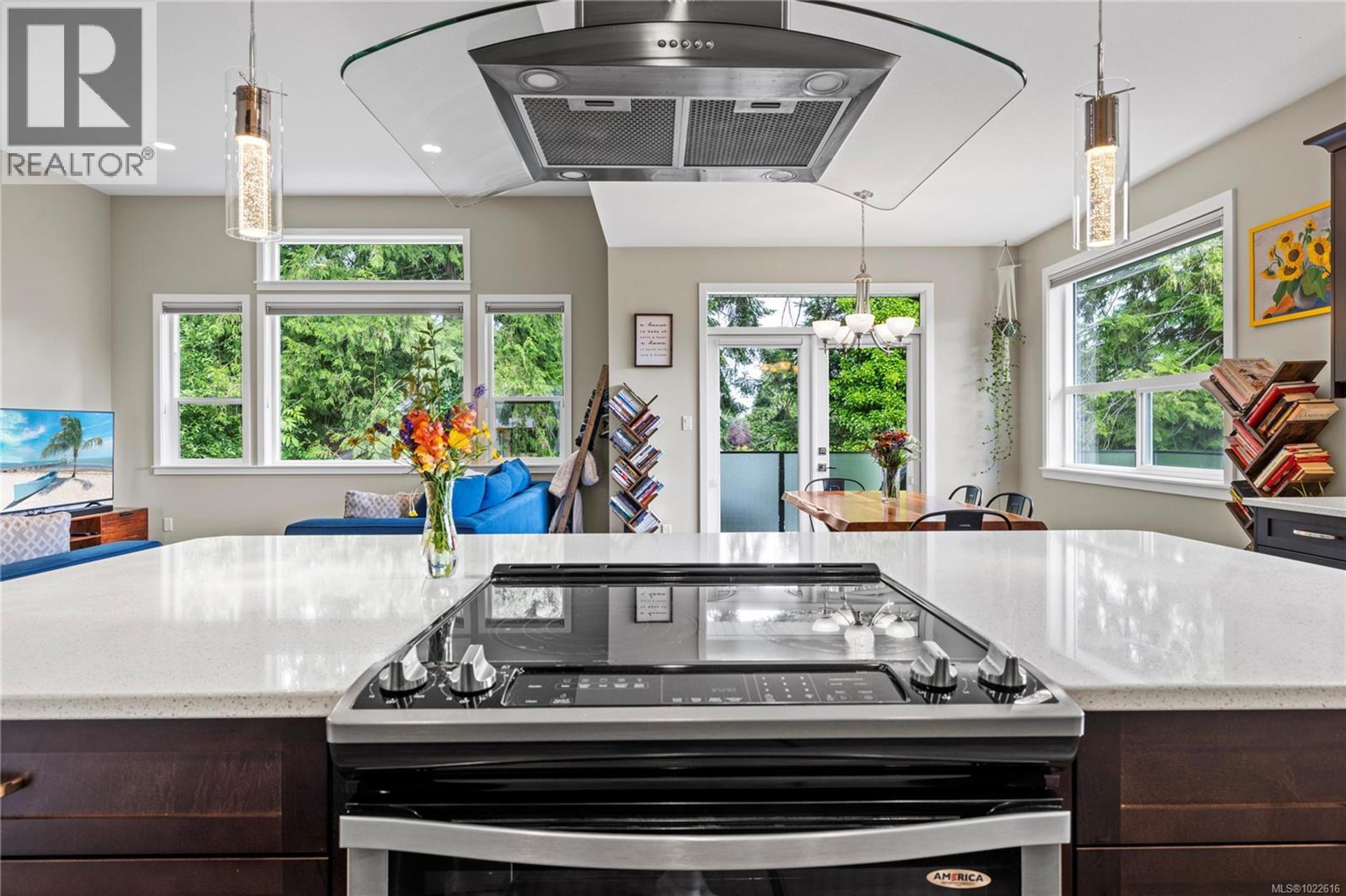 838 STIRLING DR - 10