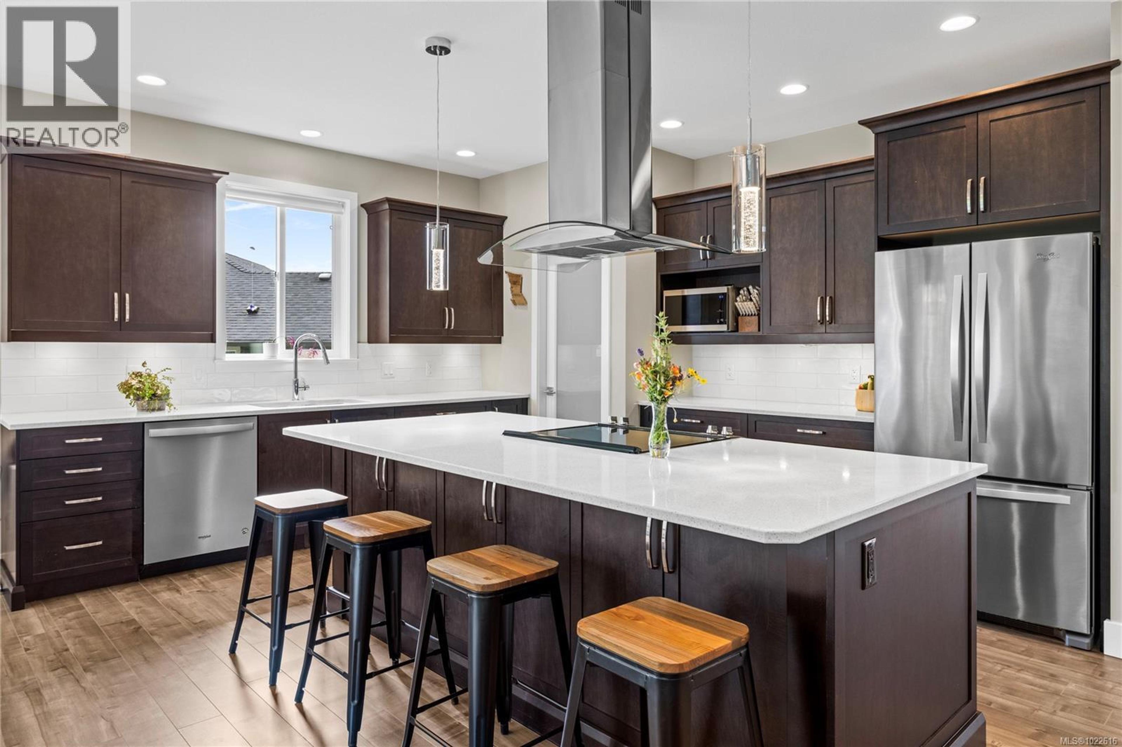 838 STIRLING DR - 11