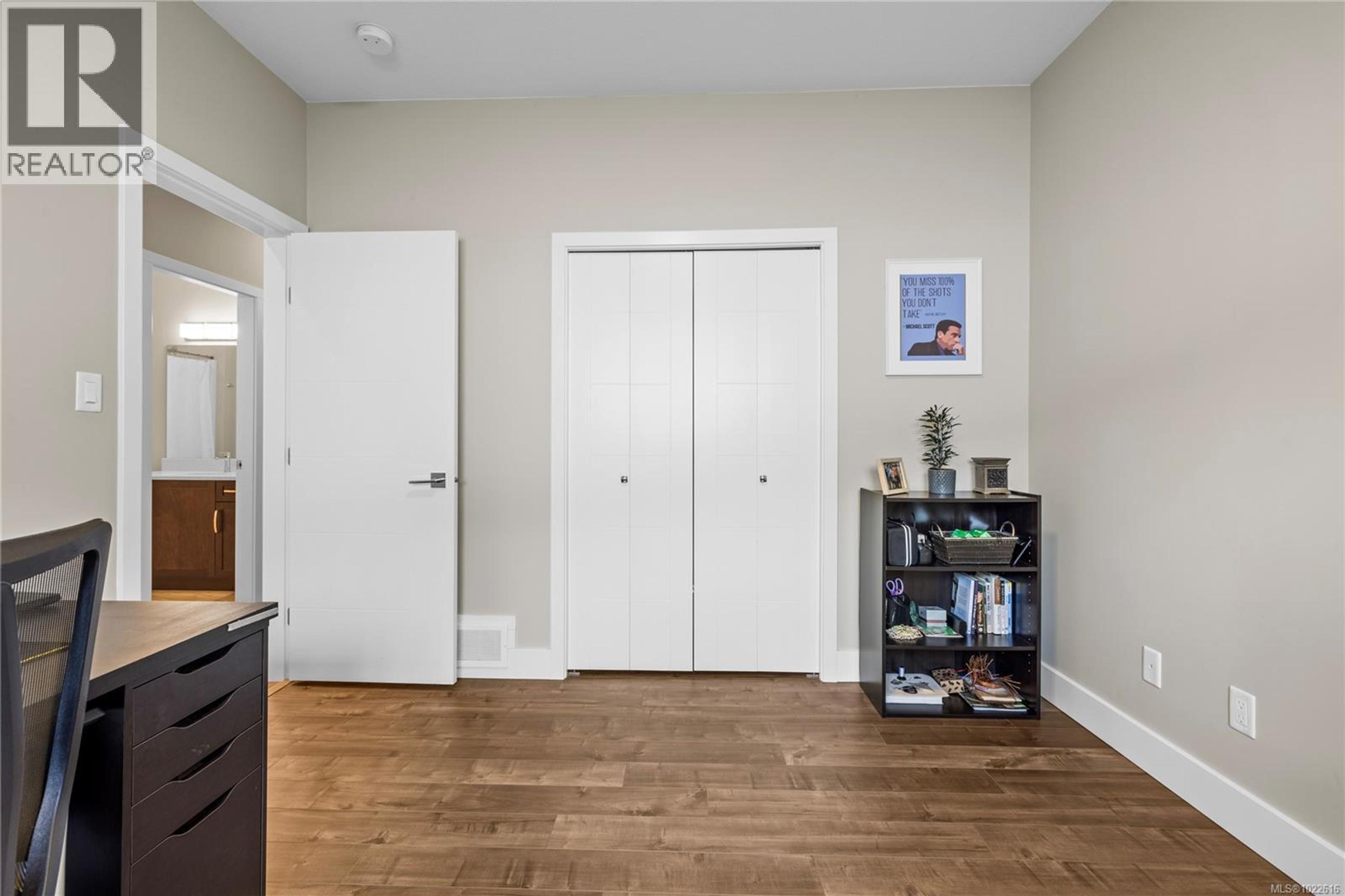 838 STIRLING DR - 25