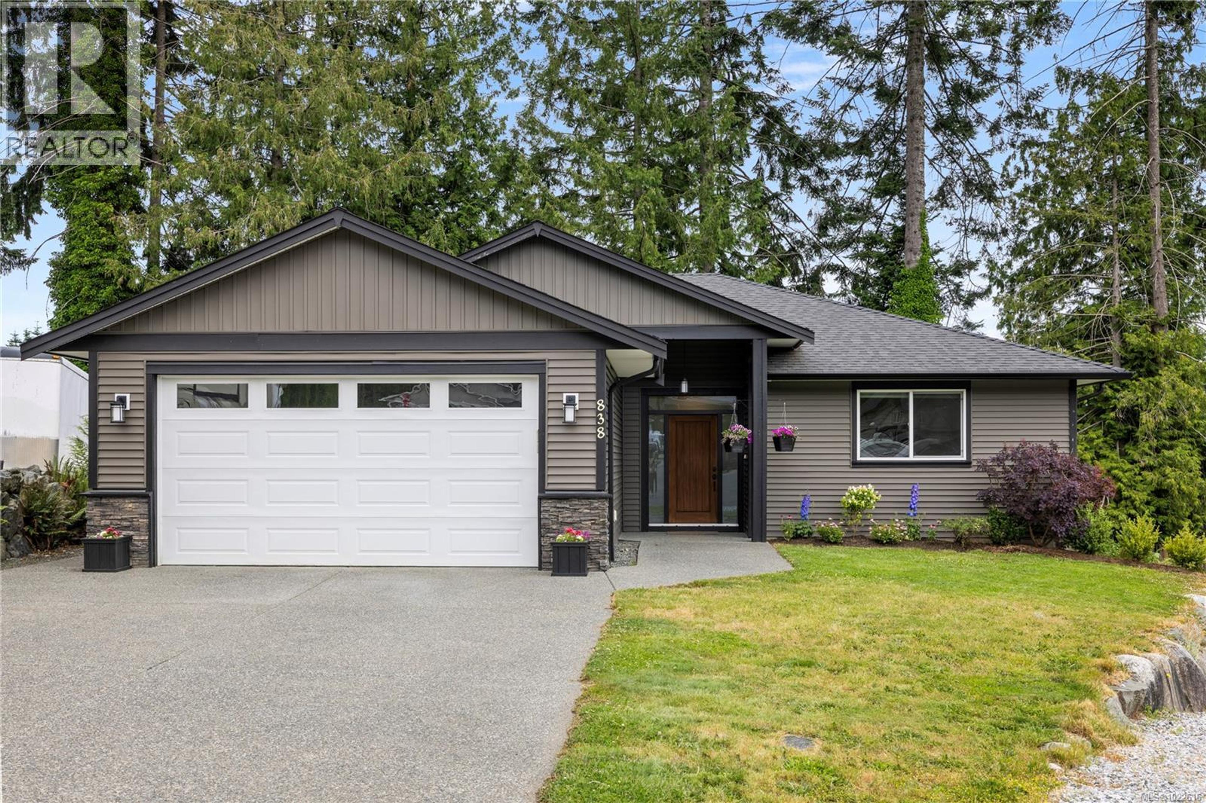 838 STIRLING DR - 29