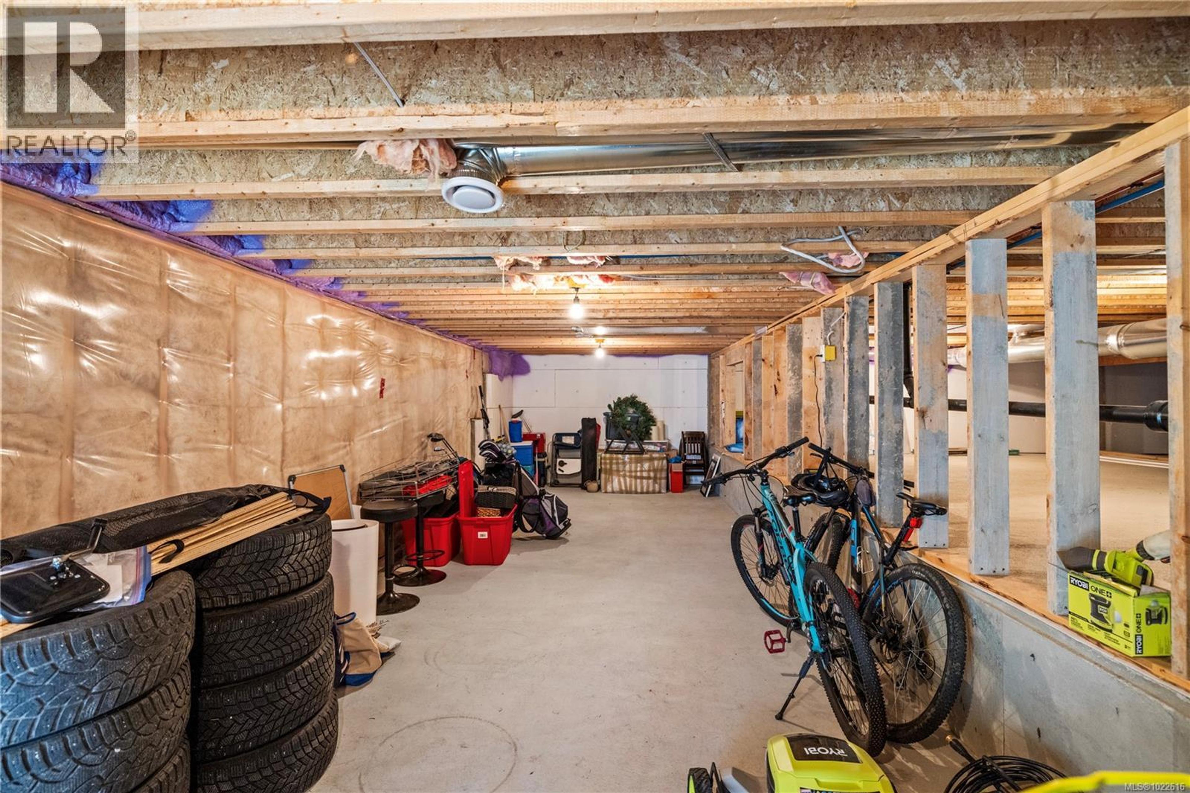 838 STIRLING DR - 39