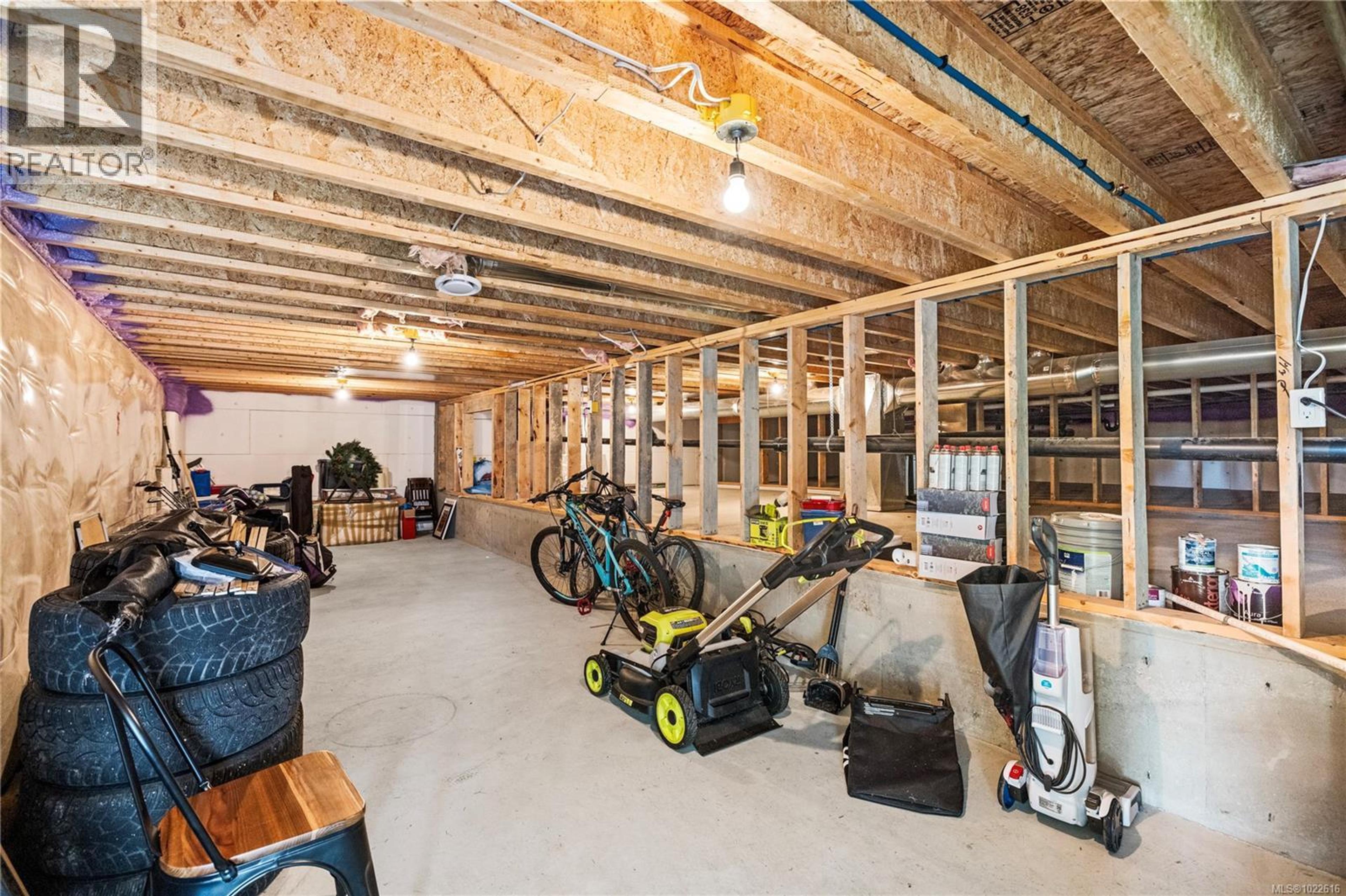 838 STIRLING DR - 40