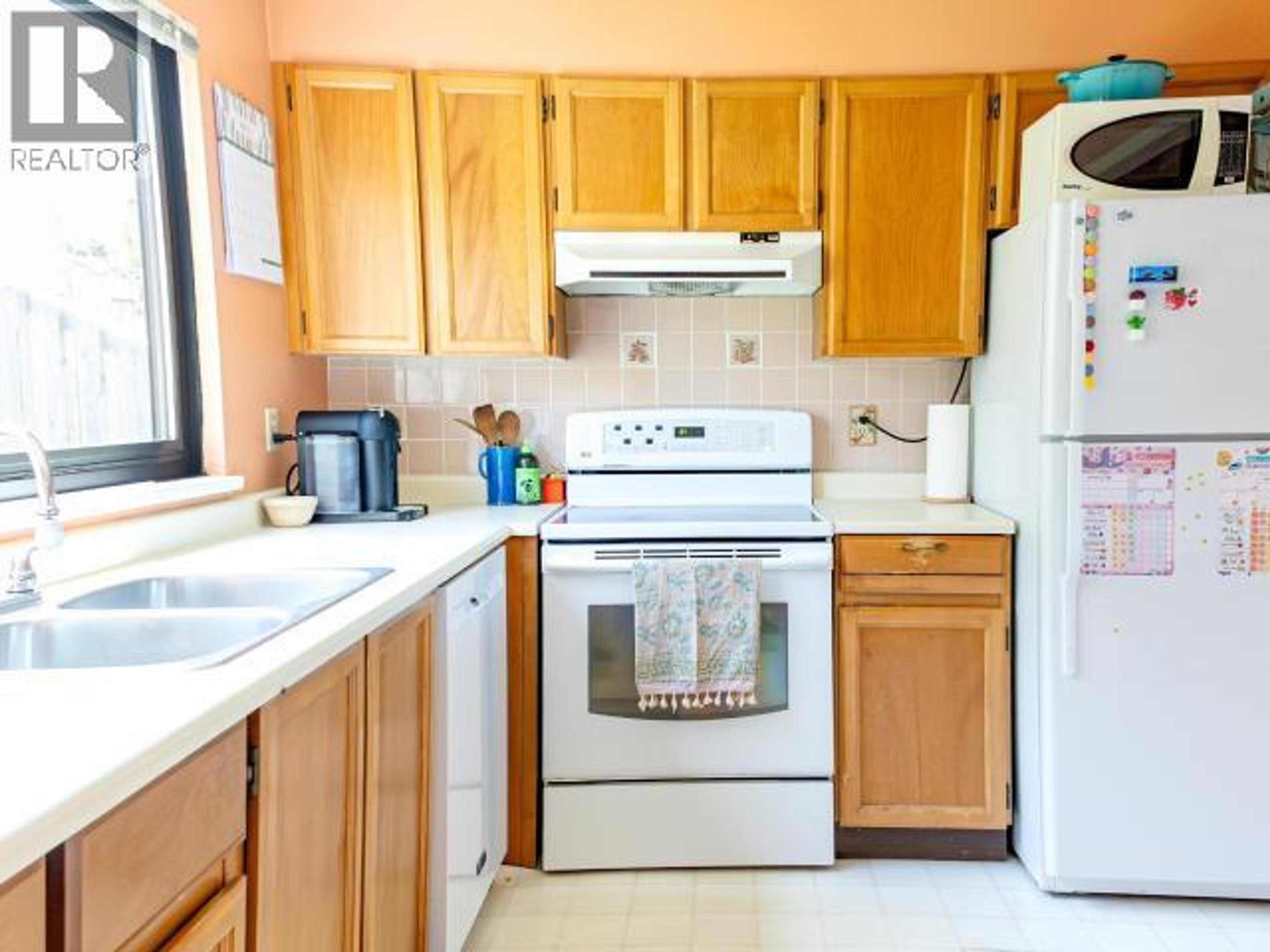 #1 4651 HARVIE AVE - 16