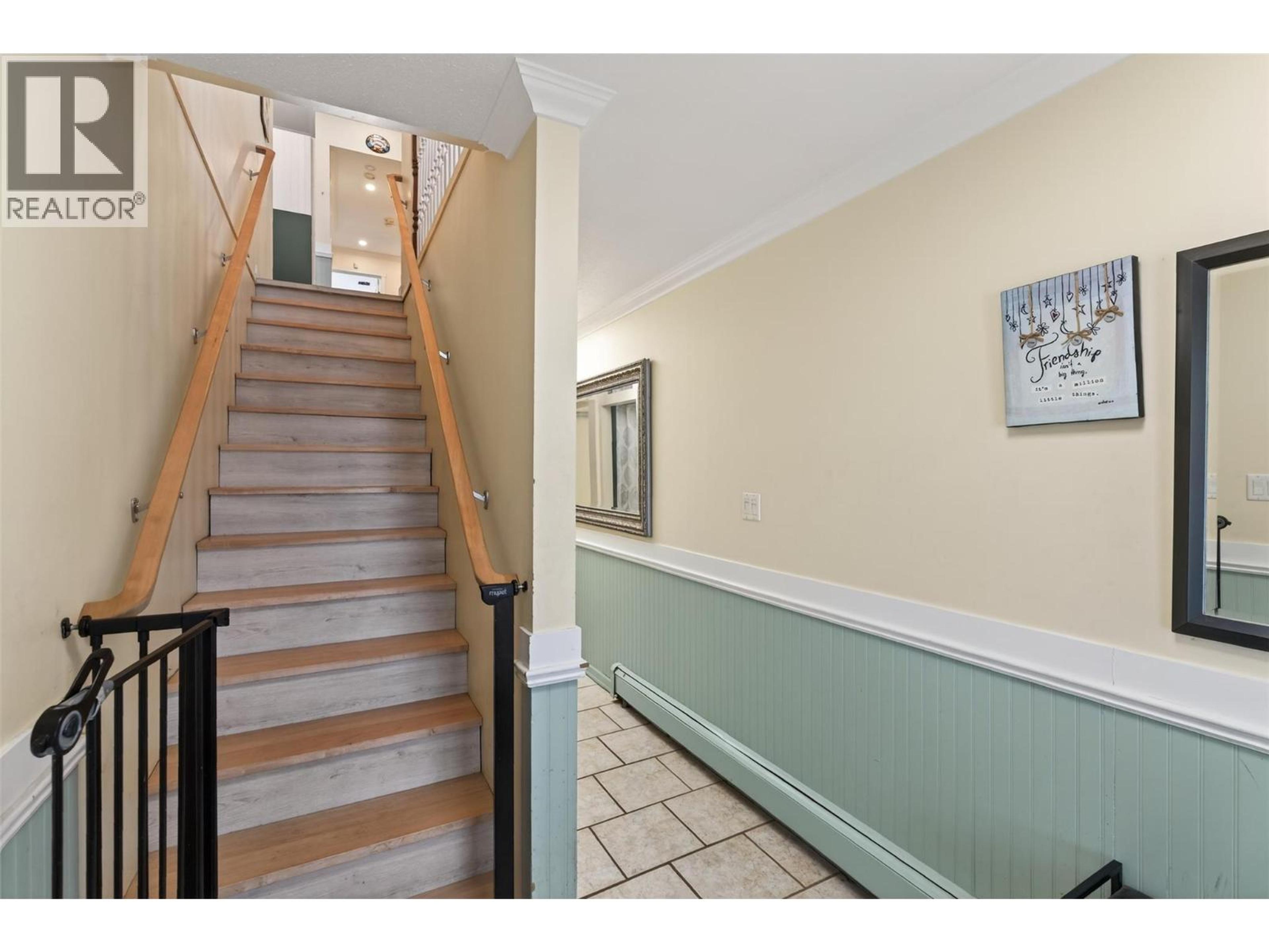 2952 CLAPPERTON AVENUE - 32