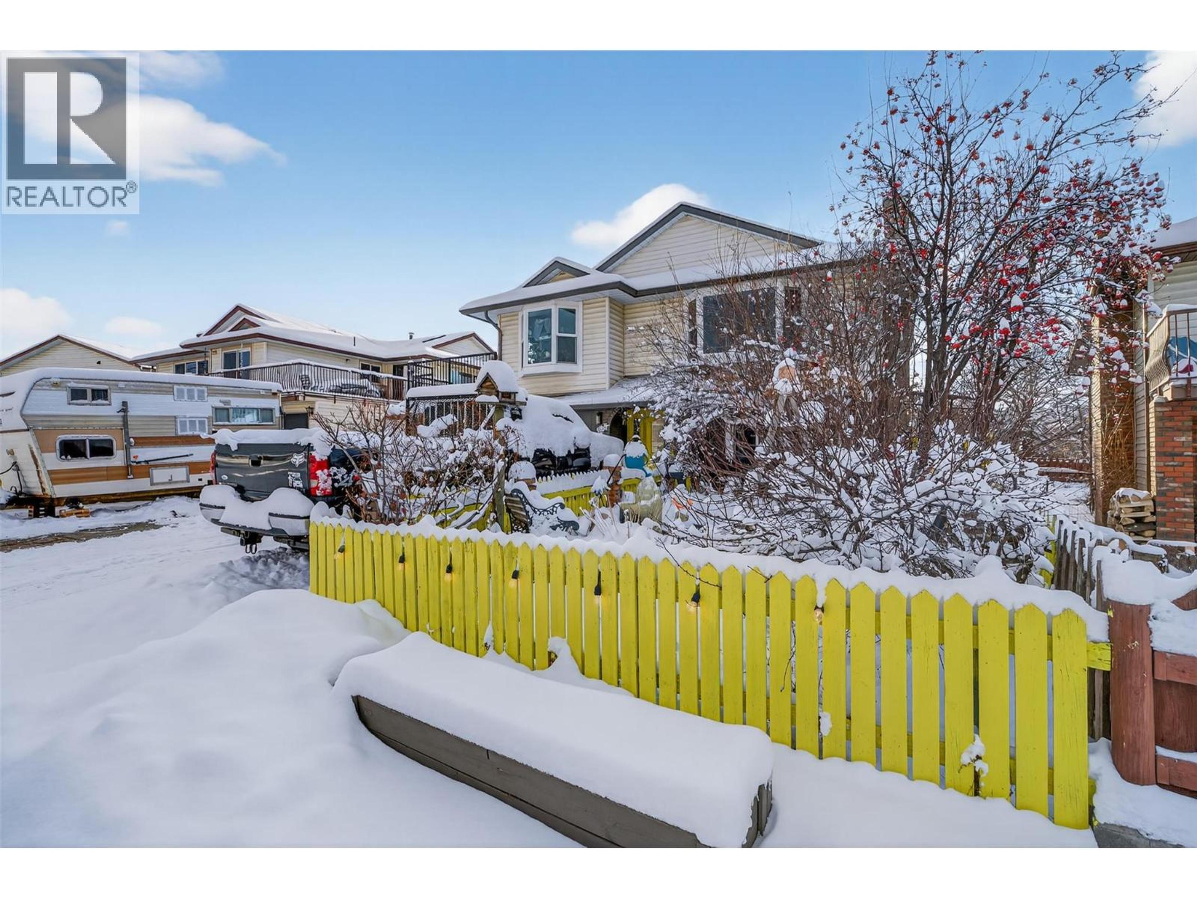 2952 CLAPPERTON AVENUE - 57