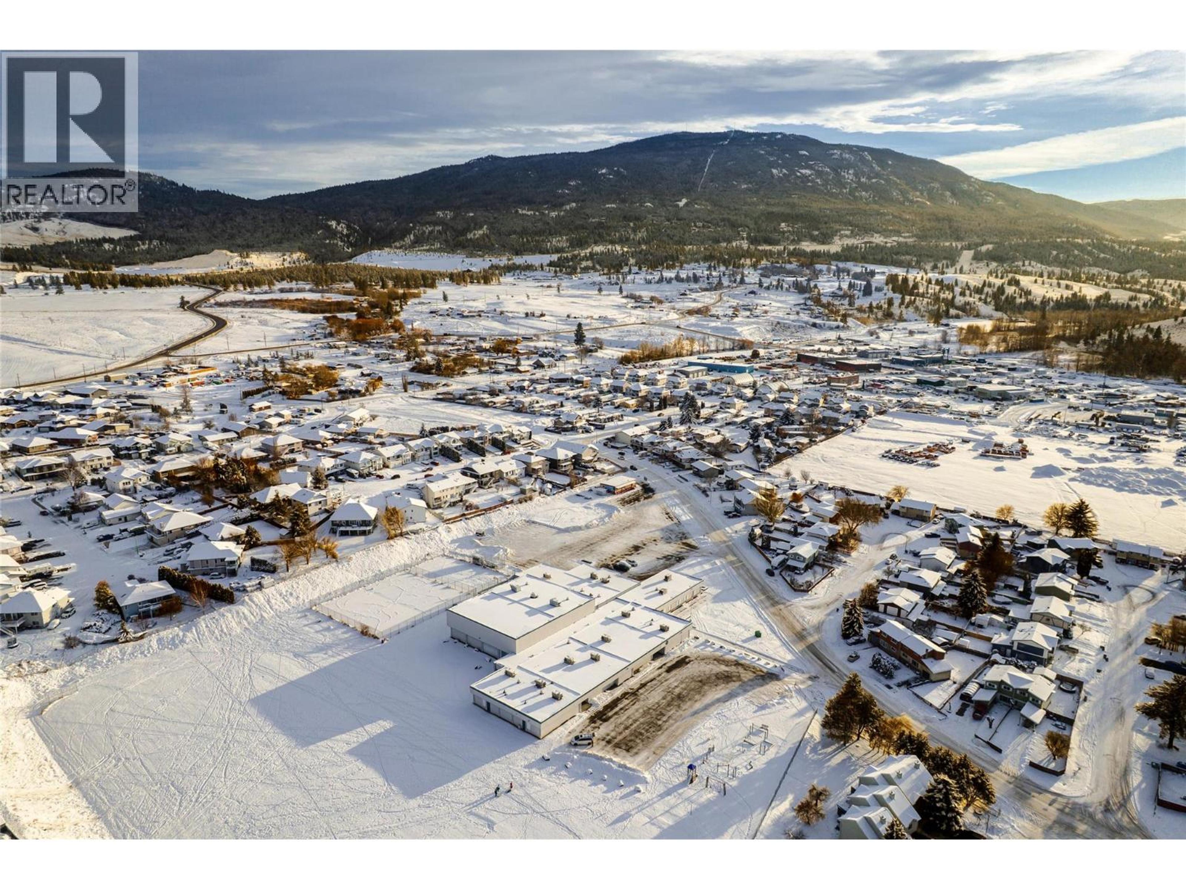 2952 CLAPPERTON AVENUE - 69