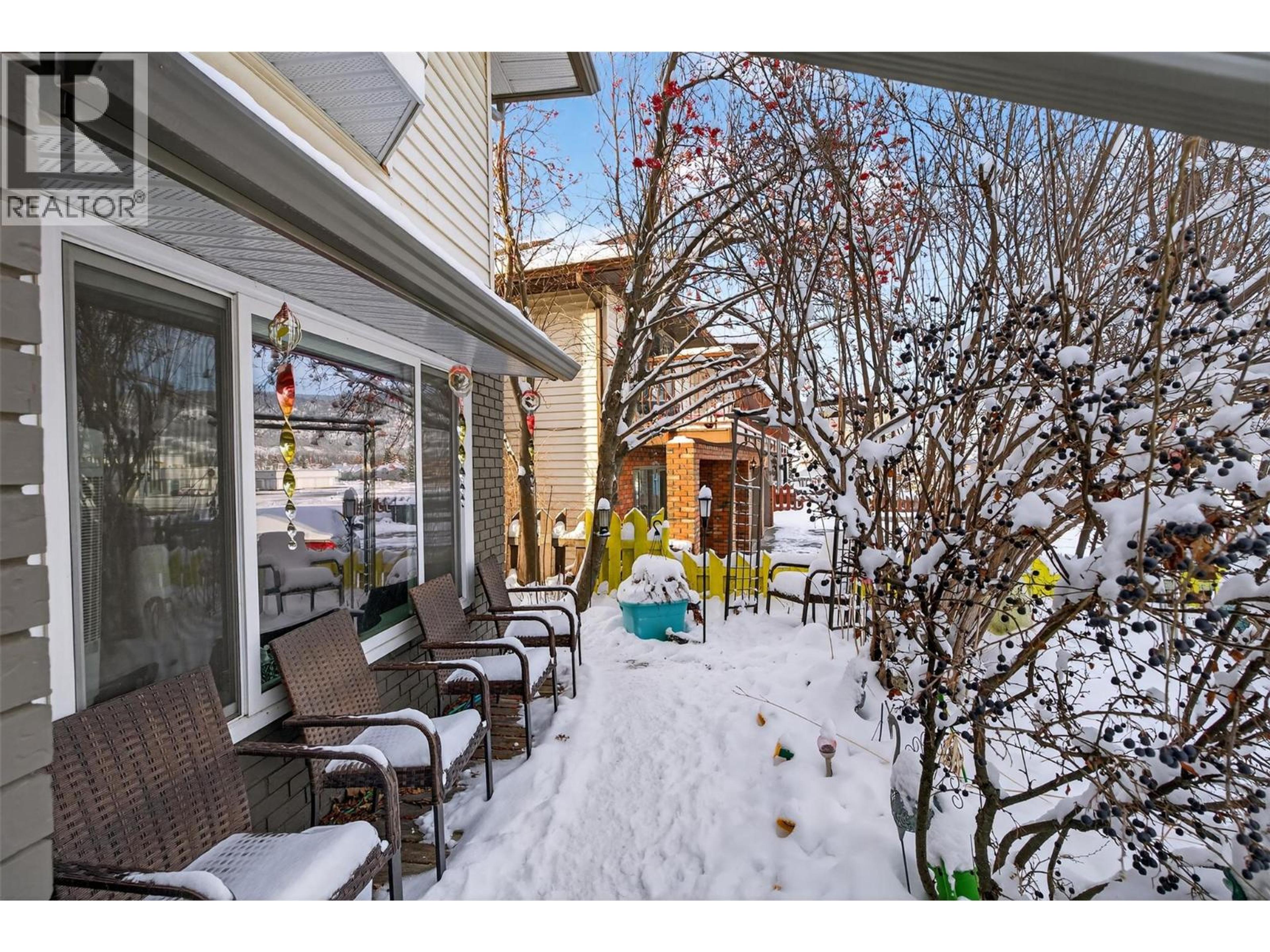 2952 CLAPPERTON AVENUE - 58