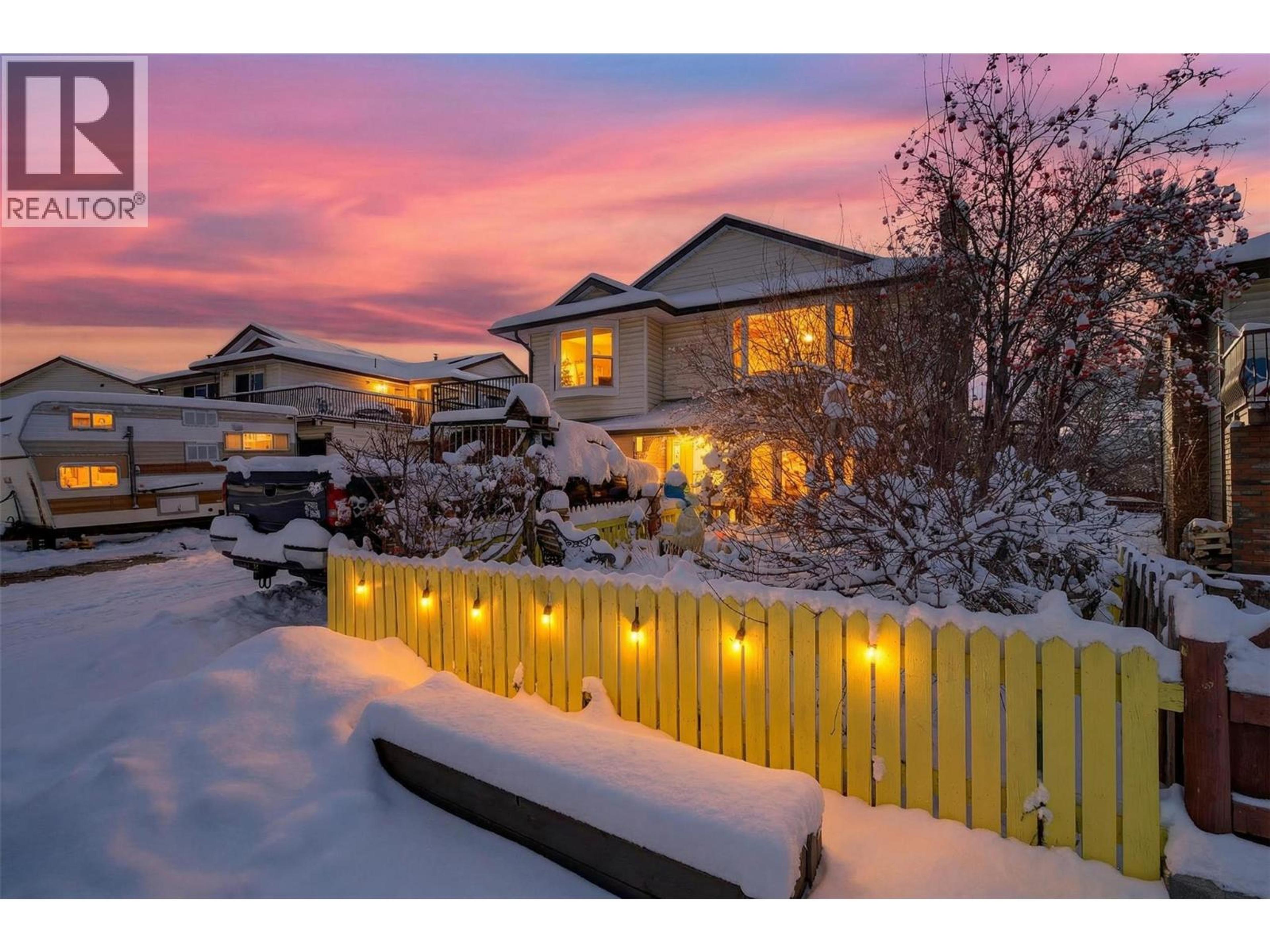 2952 CLAPPERTON AVENUE - 76