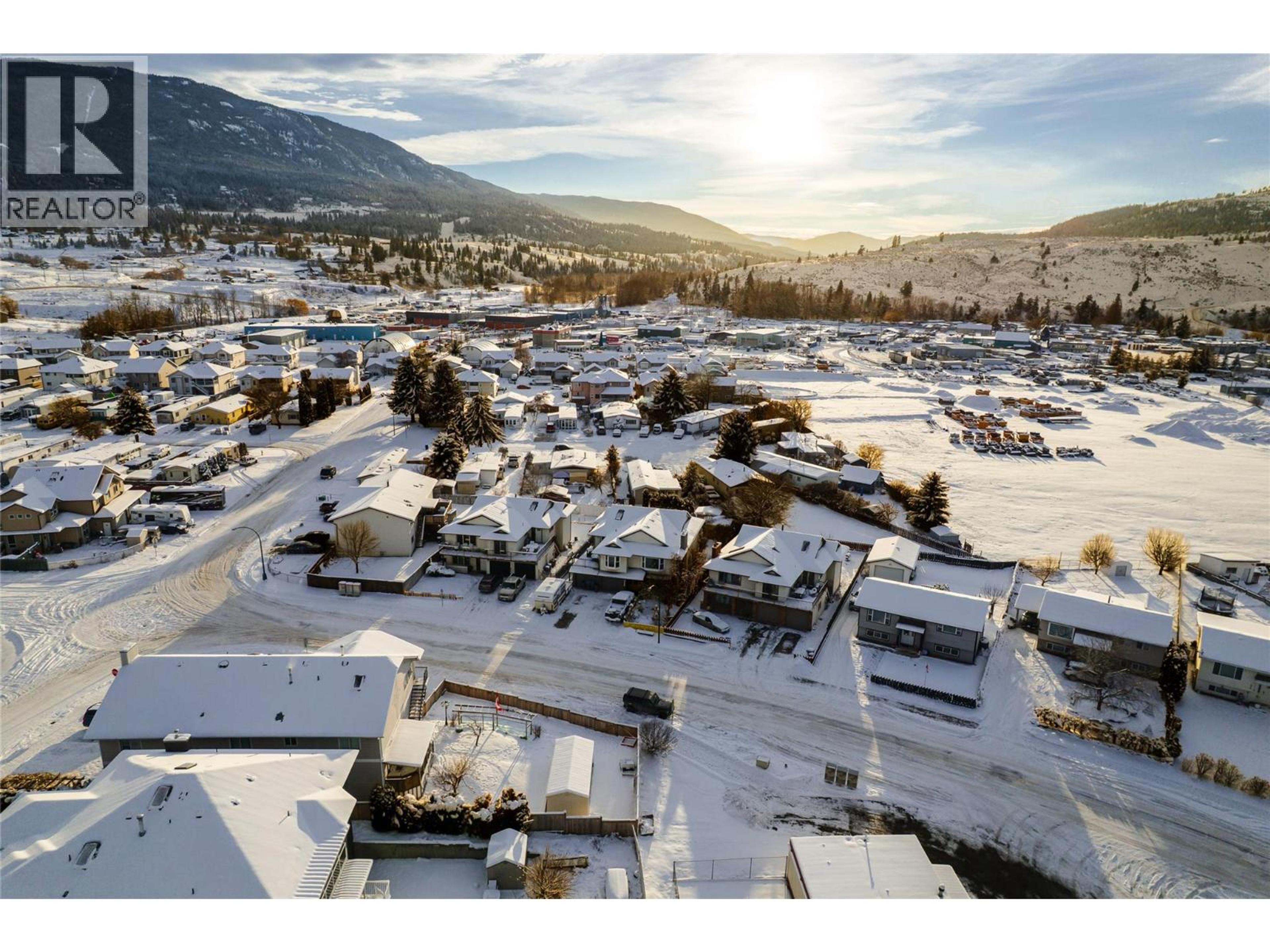 2952 CLAPPERTON AVENUE - 70