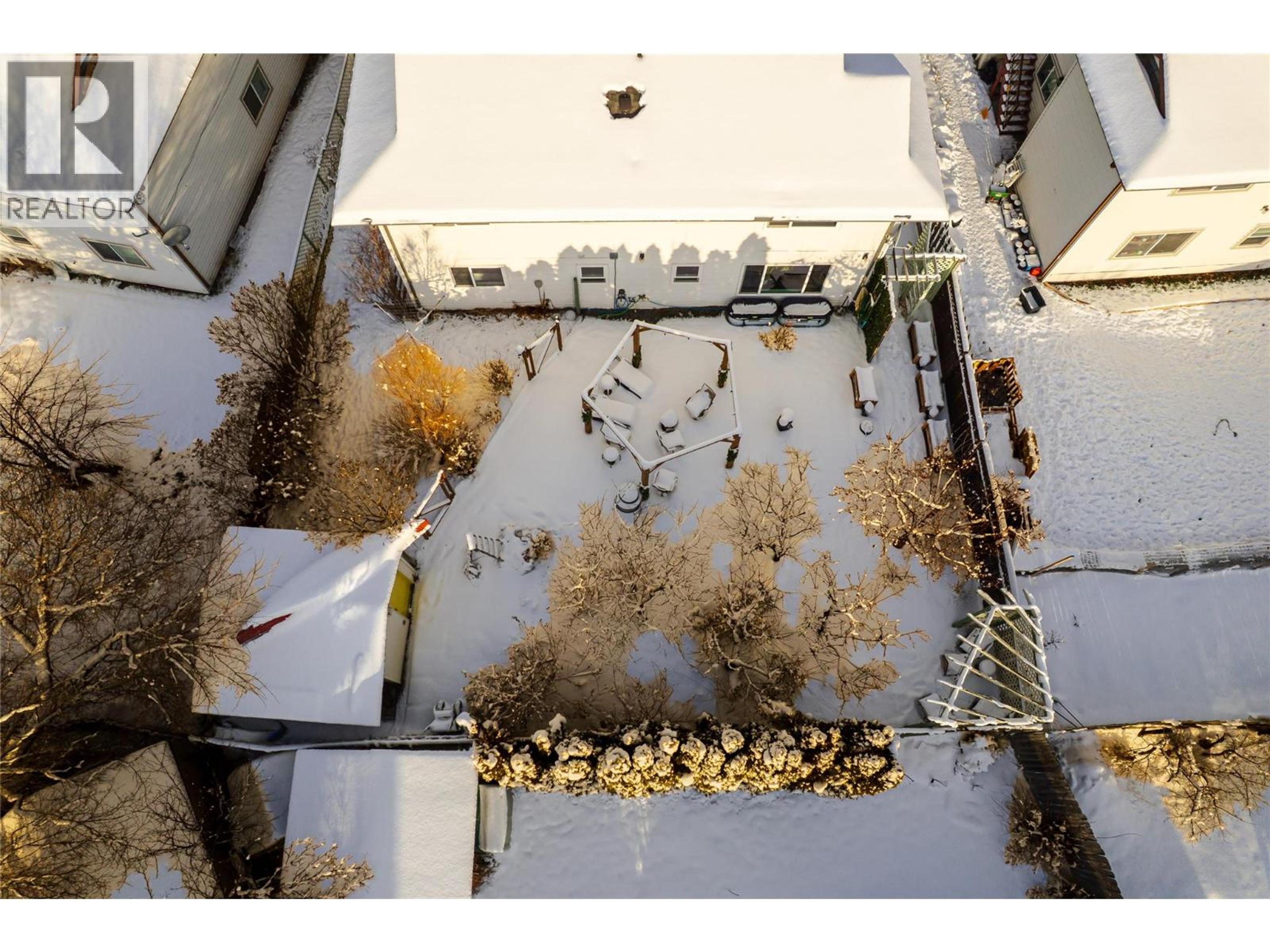 2952 CLAPPERTON AVENUE - 68