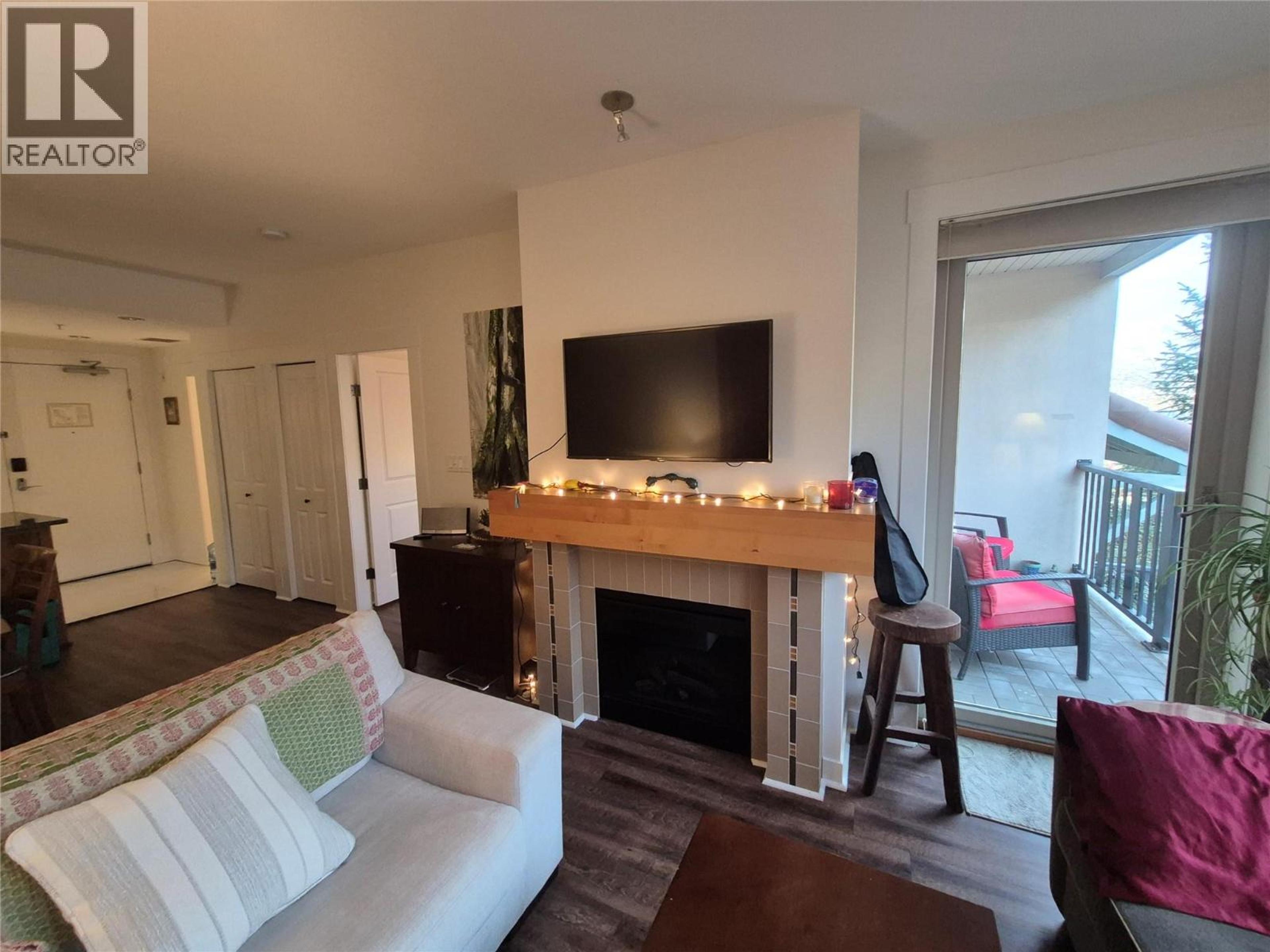 #146 4200 LAKESHORE DRIVE - 4