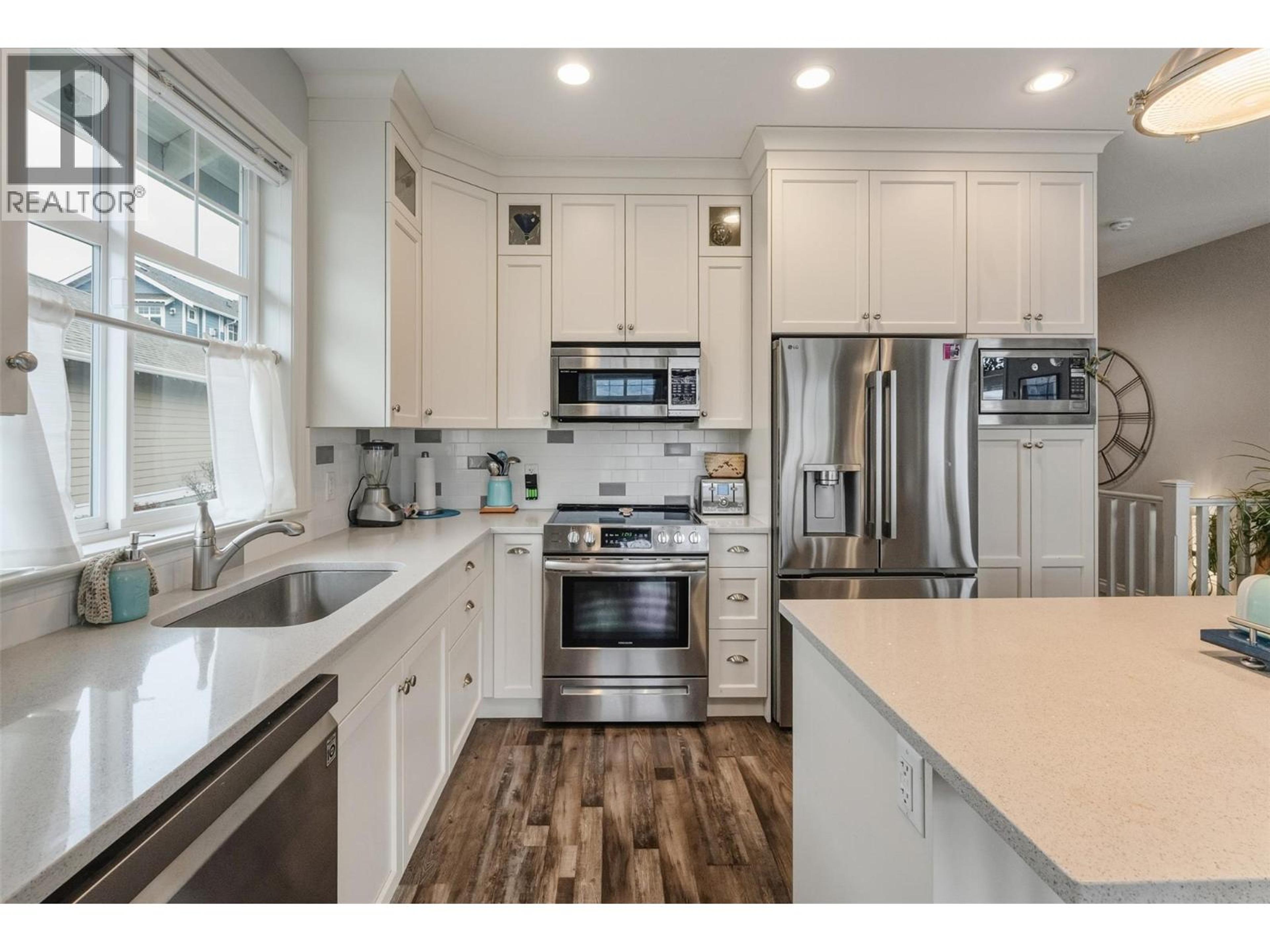 #269 2450 RADIO TOWER ROAD - 16