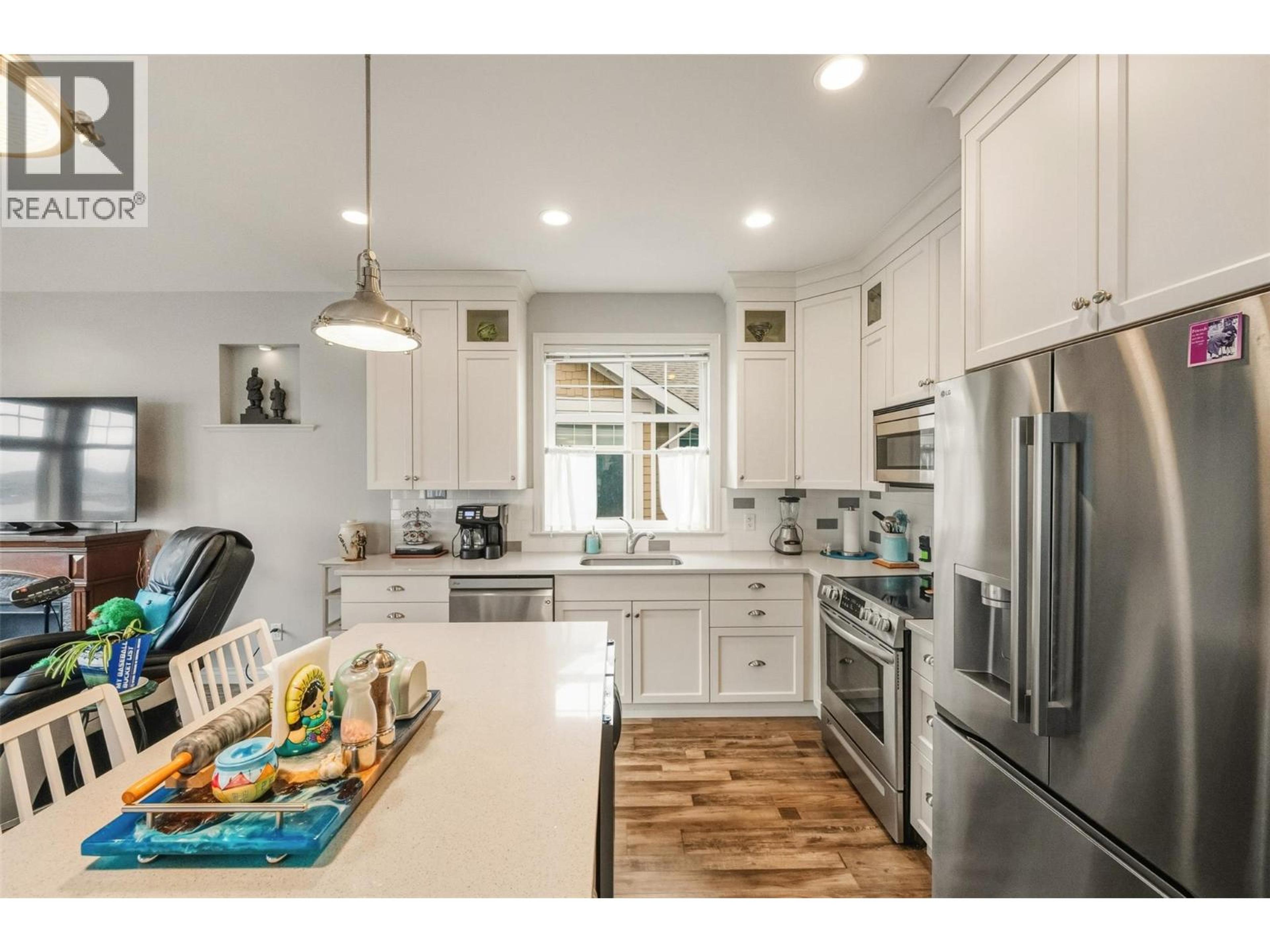 #269 2450 RADIO TOWER ROAD - 12