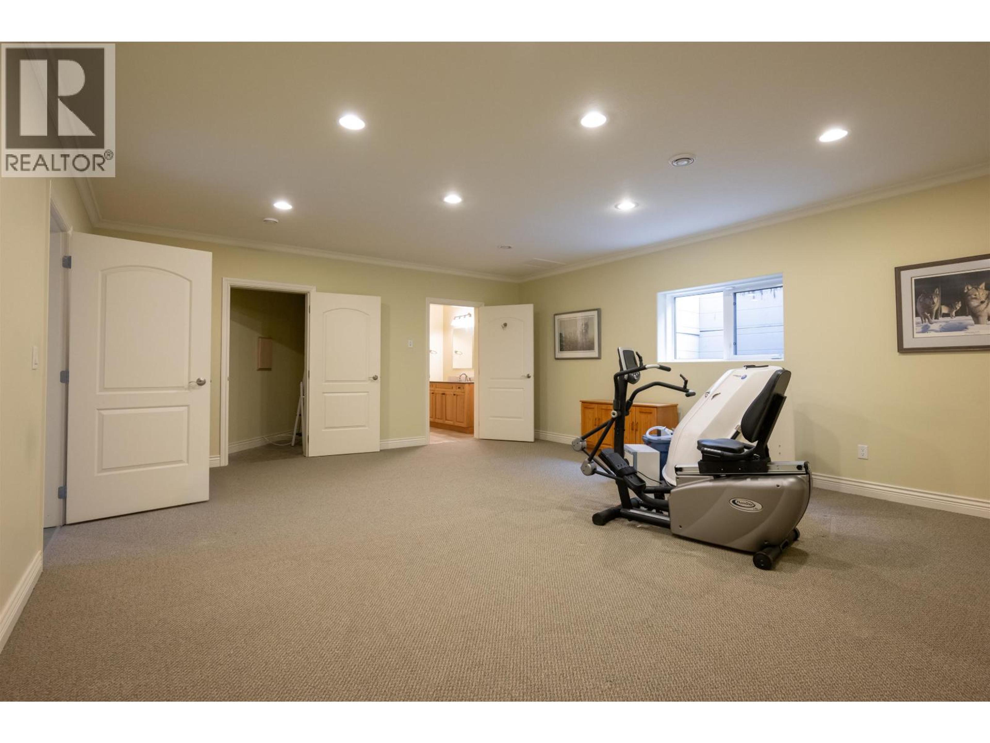 7003 VALLEYVIEW DRIVE - 20