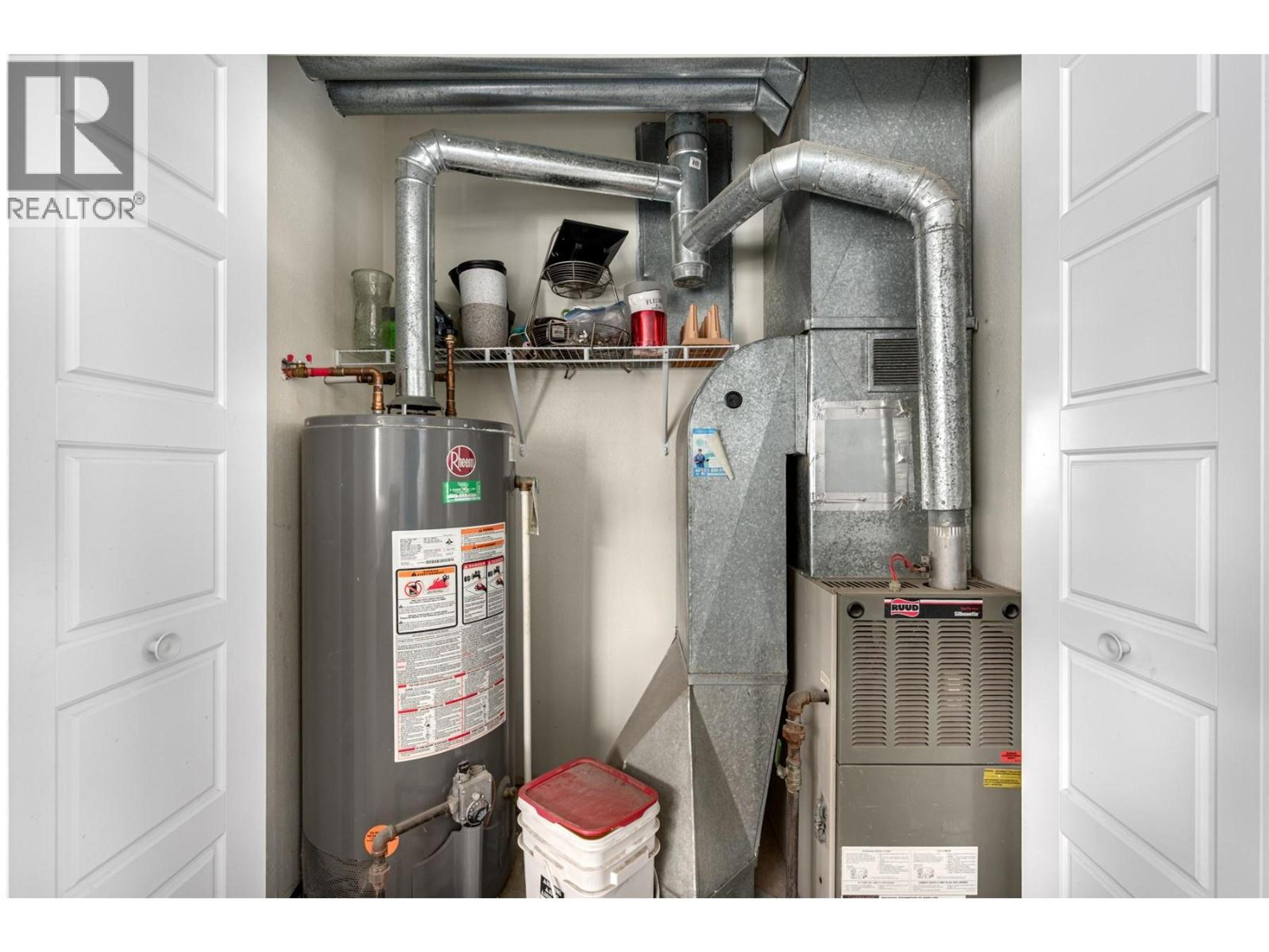 2101 BLACKWELL AVENUE - 24