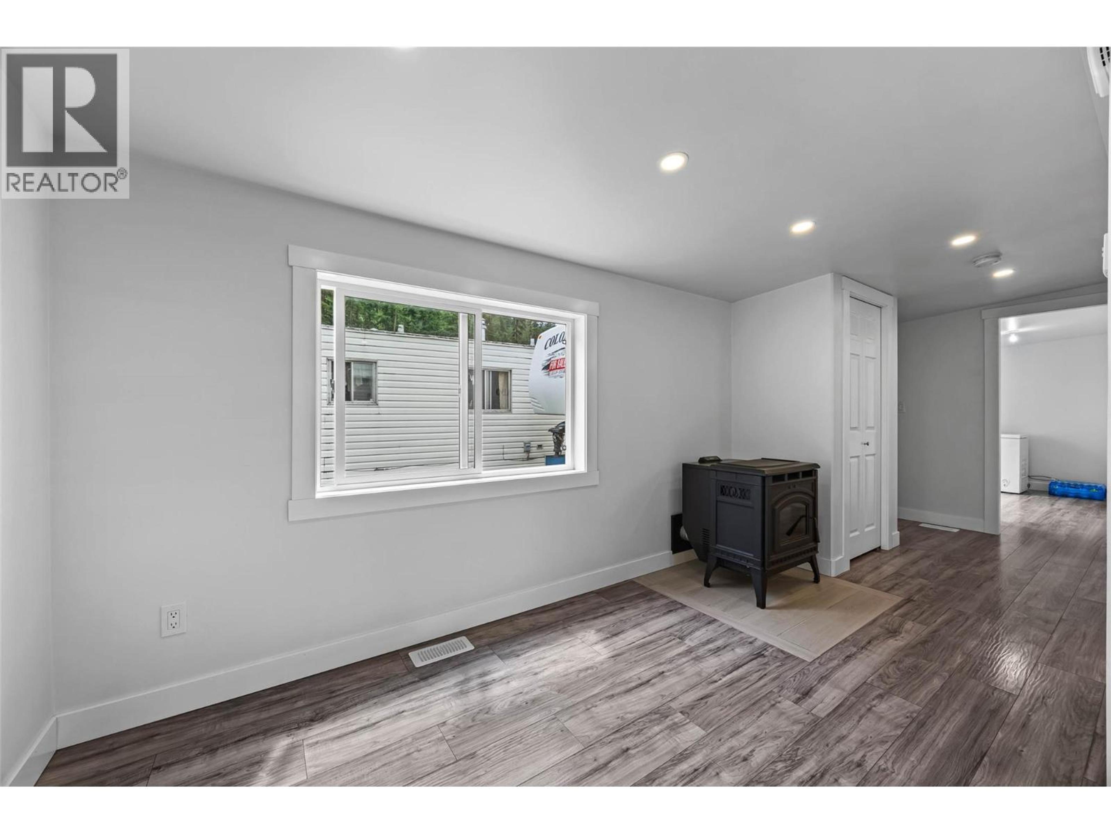 #32 1214 OKANAGAN AVENUE - 8