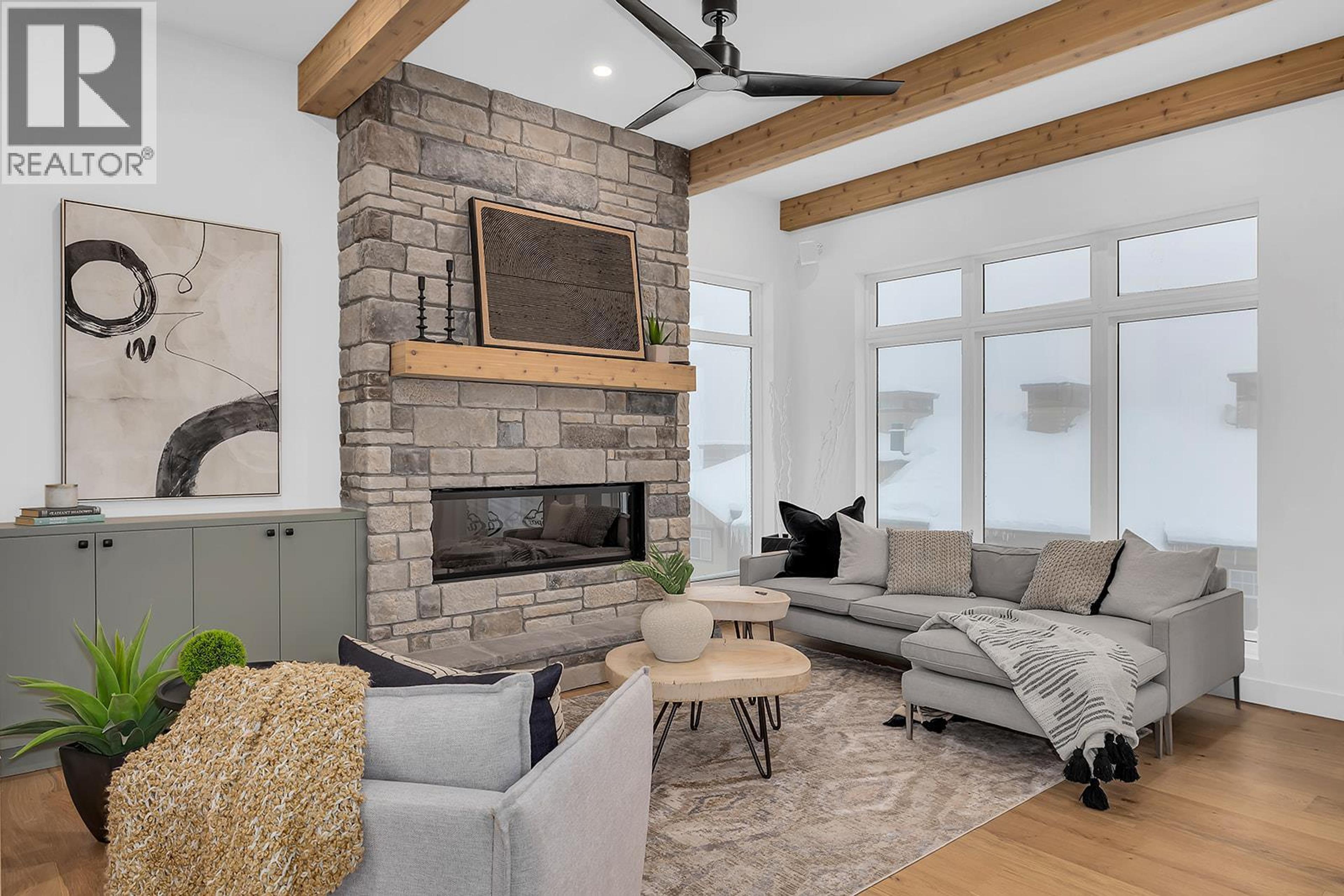 #82 255 FEATHERTOP WAY - Image 2