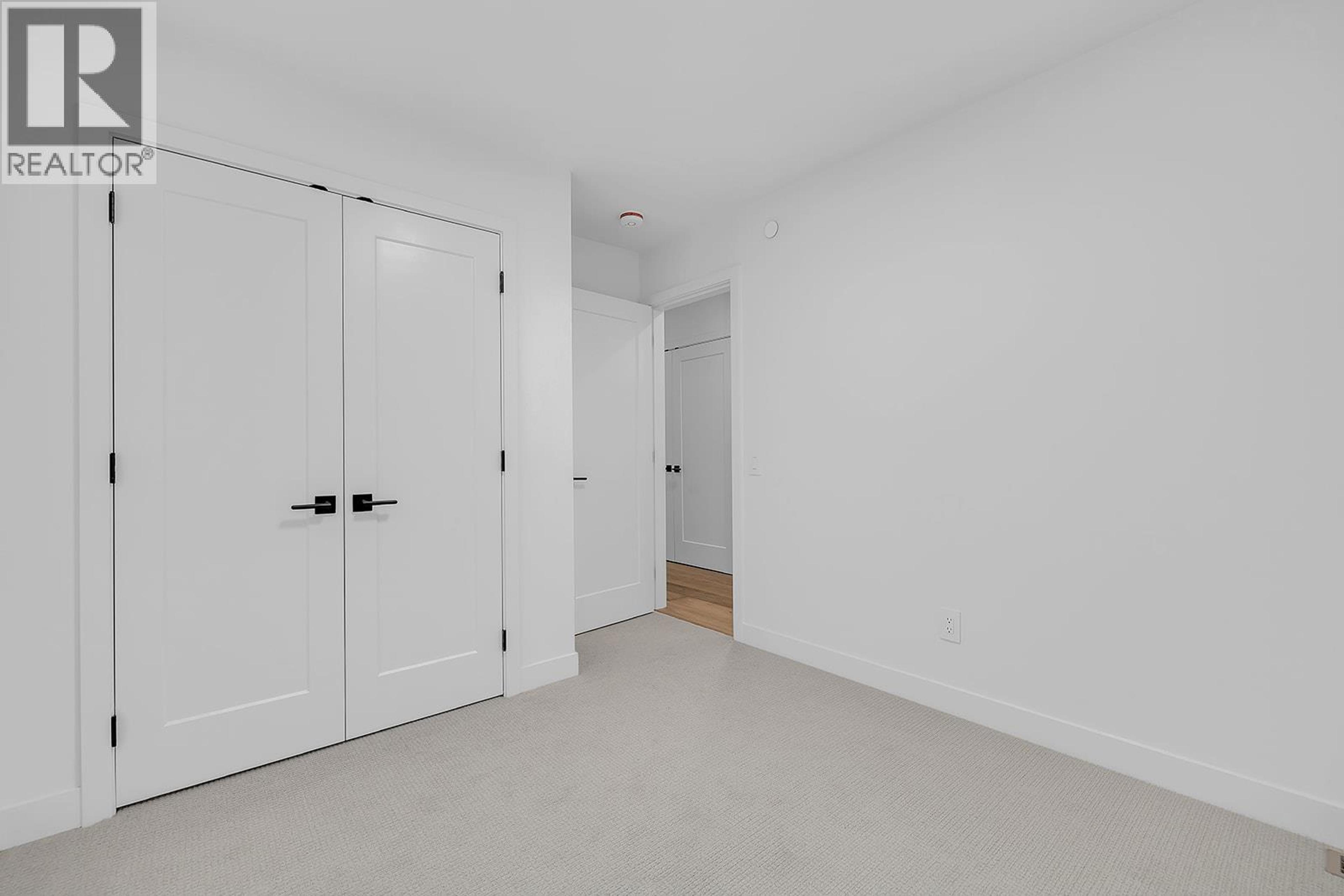 #82 255 FEATHERTOP WAY - 23