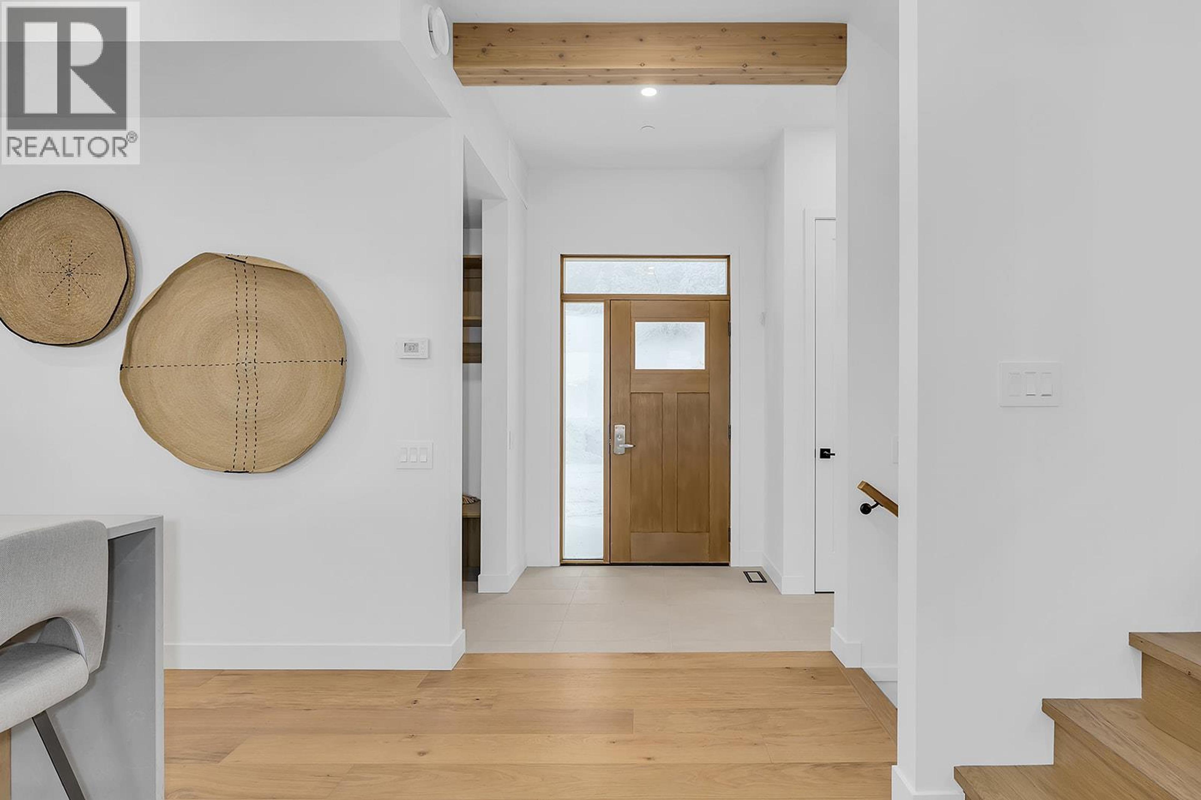 #82 255 FEATHERTOP WAY - 13