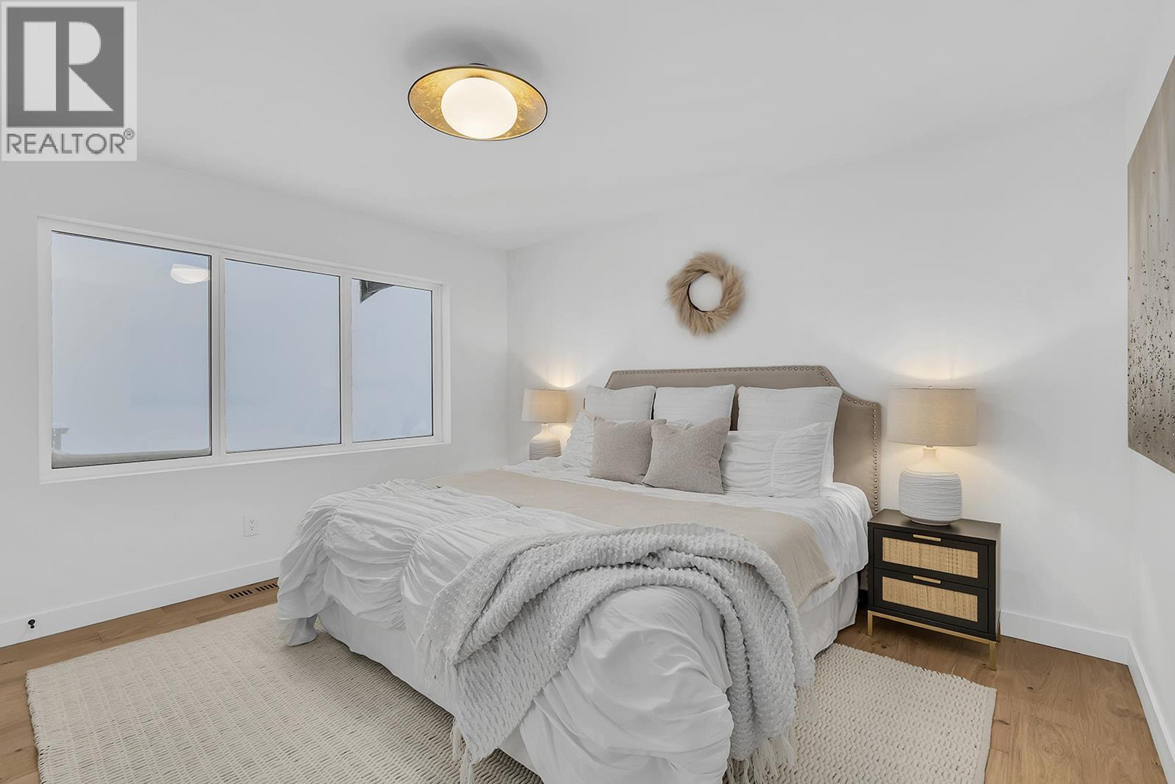 #82 255 FEATHERTOP WAY - 19